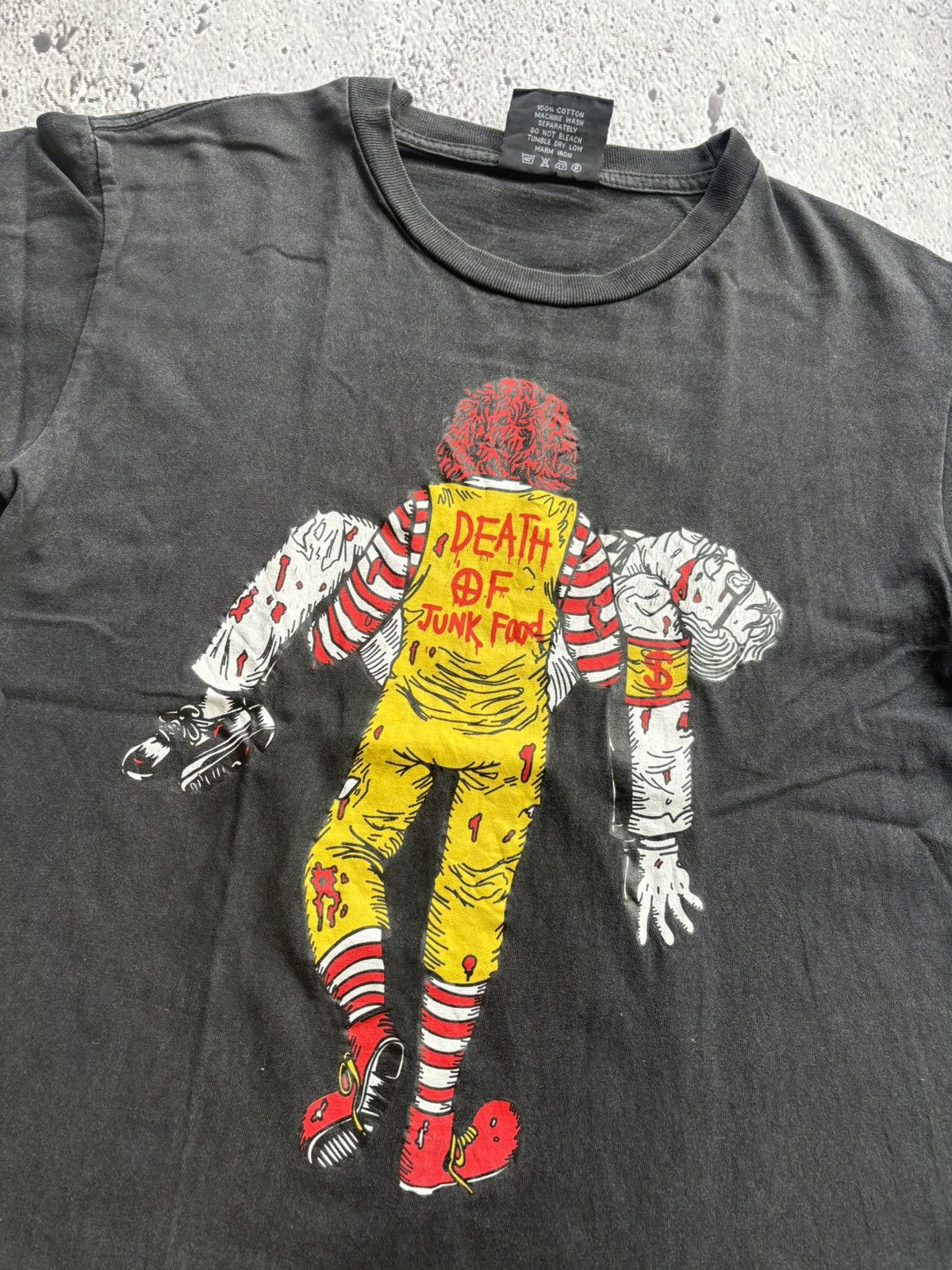 Band Tees Vintage Death of junk food Punk style Tshirt Size US M / EU 48-50 / 2 - 3 Thumbnail