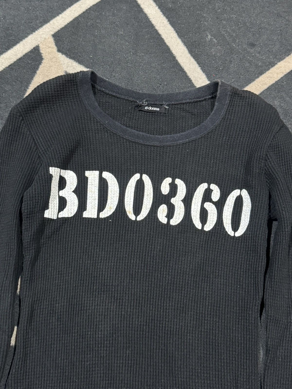 20471120 Japanese BD0360 Thermal Long Sleeve Gothic Size US S / EU 44-46 / 1 - 3 Thumbnail