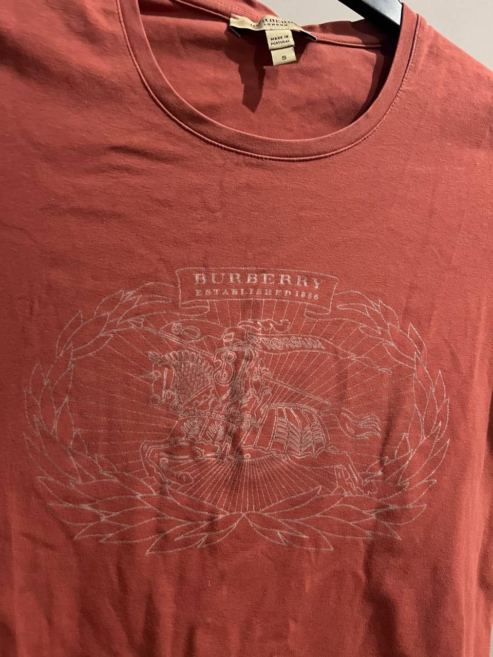 Burberry BURBERRY LONDON WOMEN BIG LOGO CLASSIC T SHIRT SIZE S Size S / US 4 / IT 40 - 4 Thumbnail