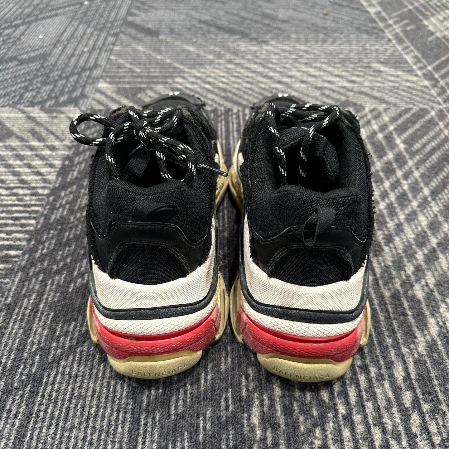 Balenciaga Balenciaga Triples Distressed Dad Shoes Size US 8 / EU 41 - 3 Thumbnail