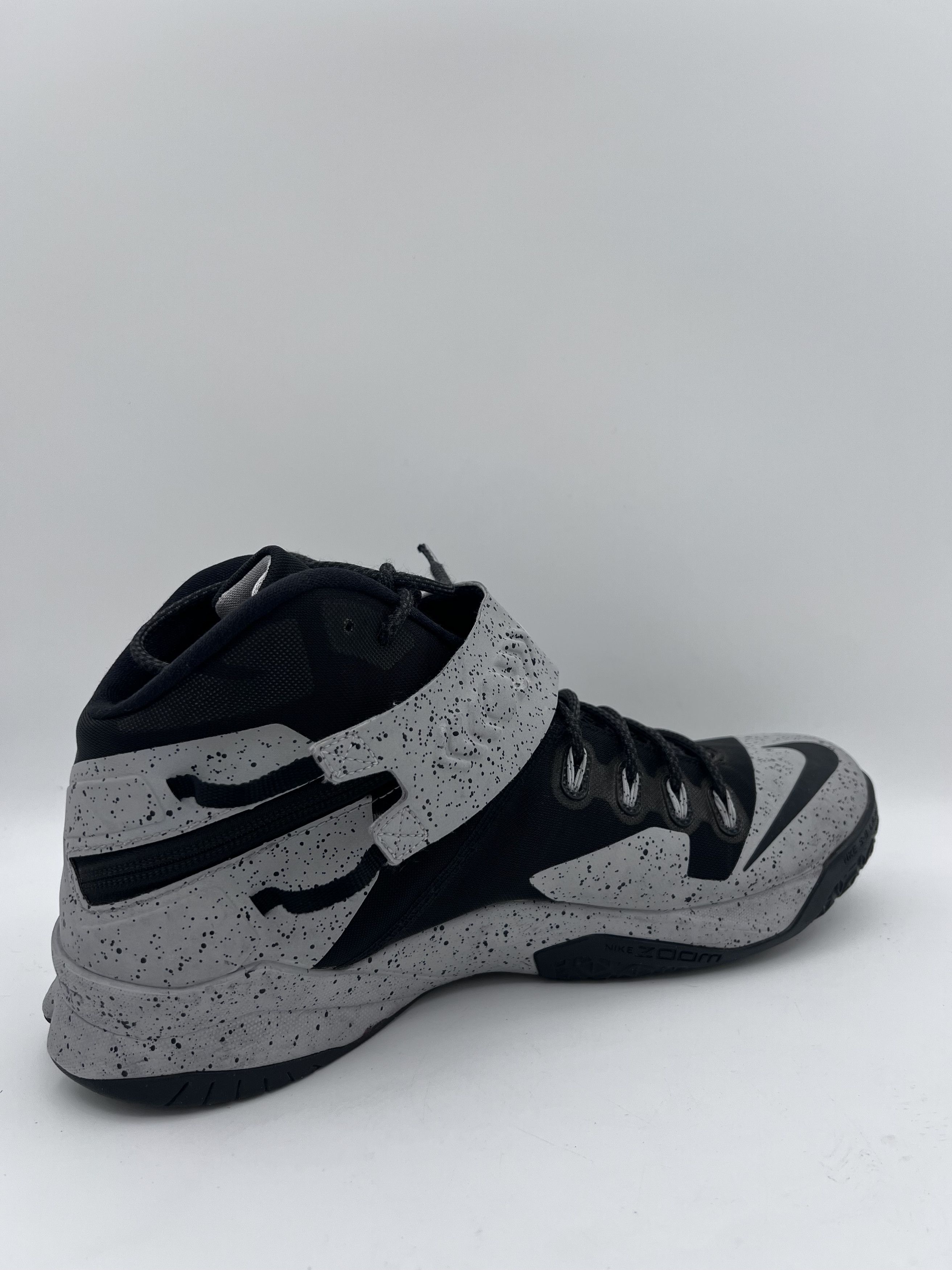 Nike Nike Zoom Soldier 8 Black Grey Speckled 688579-001 Mens 13 Size US 13 / EU 46 - 4 Thumbnail