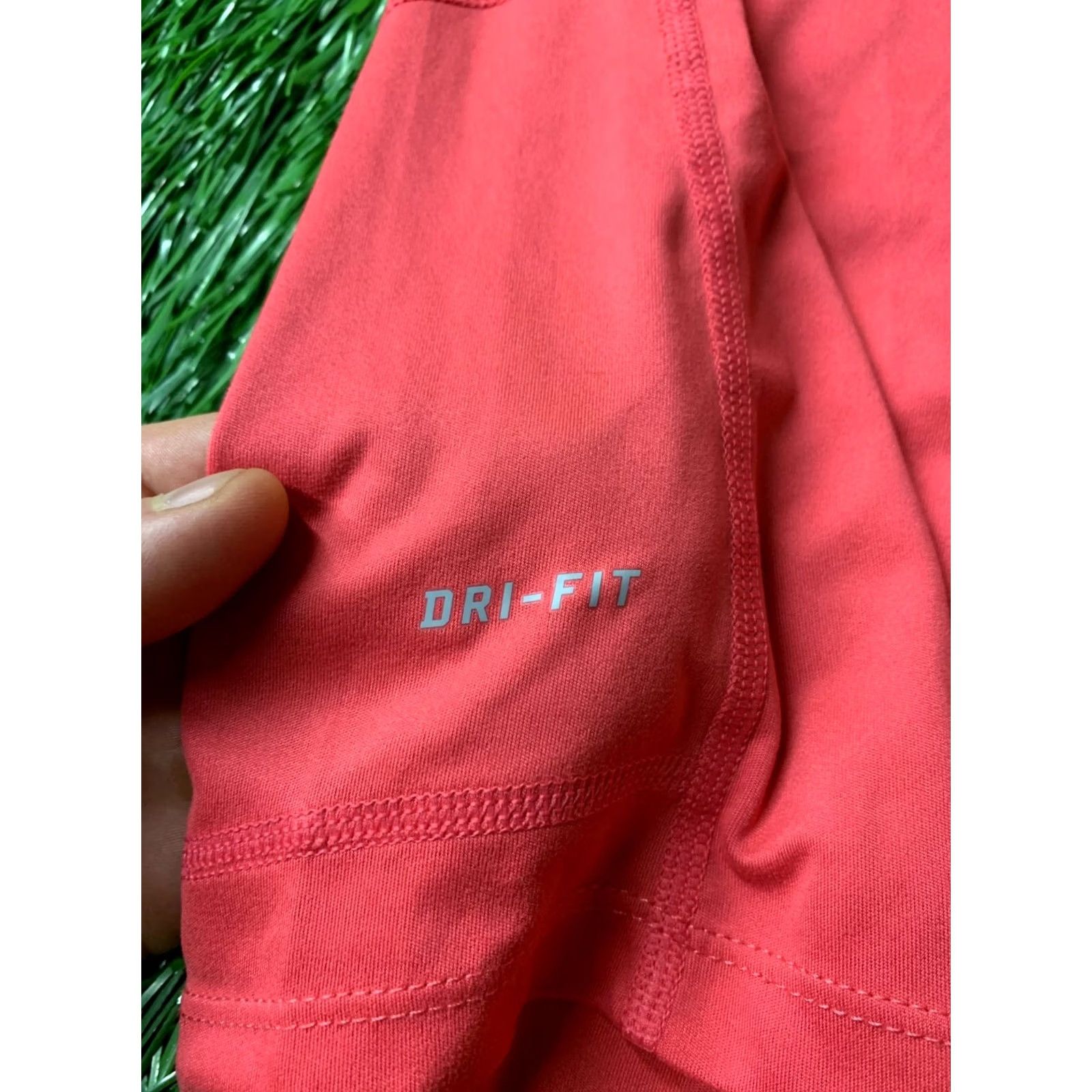 Nike NIKE Dri-FIT ORIGINAL RUN Running Women Shirt Jersey Tee Size M Pink Athletic Shirt Womens Size M / US 6-8 / IT 42-44 - 4 Thumbnail