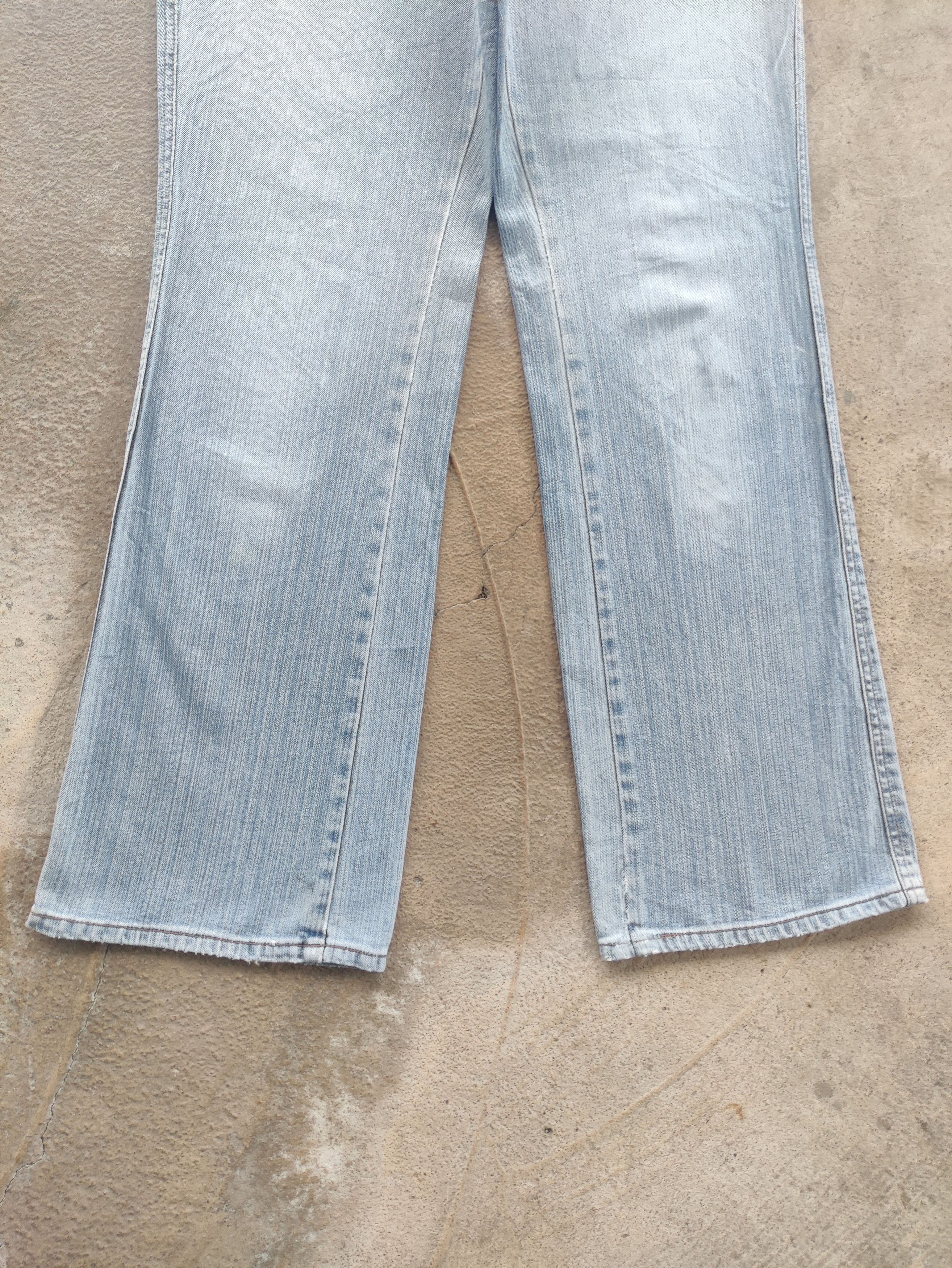 Japanese Brand Vintage Japanese Flare Denim Distressed Faded Denim Size US 30 / EU 46 - 4 Thumbnail