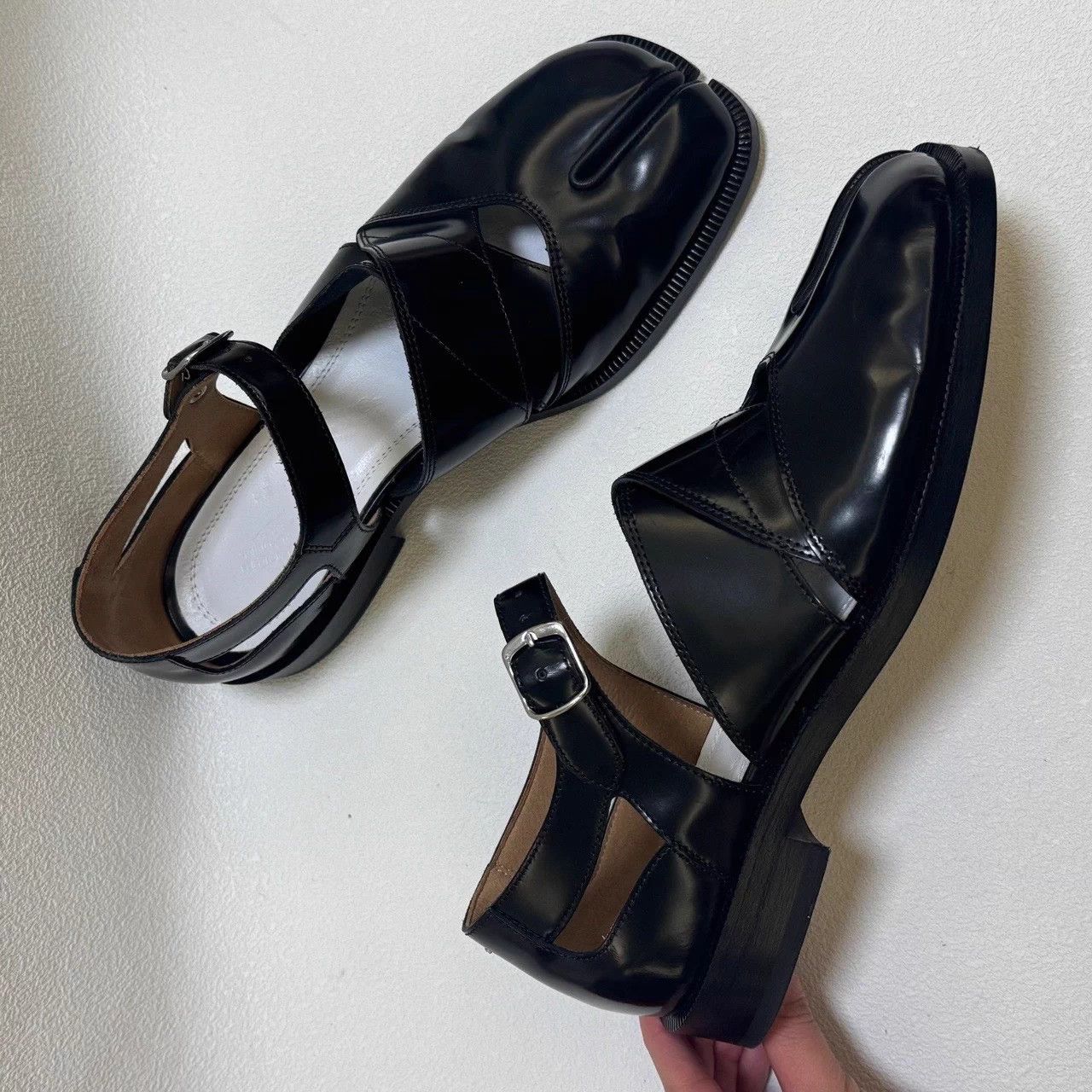Maison Margiela Maison Margiela criss-cross Mary Jane Tabi. Size US 9 / IT 39 - 5 Thumbnail