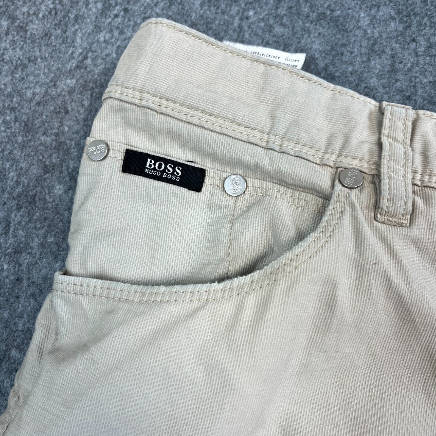 Hugo Boss HUGO BOSS Jeans Relaxed Straight 34 32 Beige Denim 5-Pocket Mens Regular Size Type XS-? Size US 34 / EU 50 - 7 Thumbnail