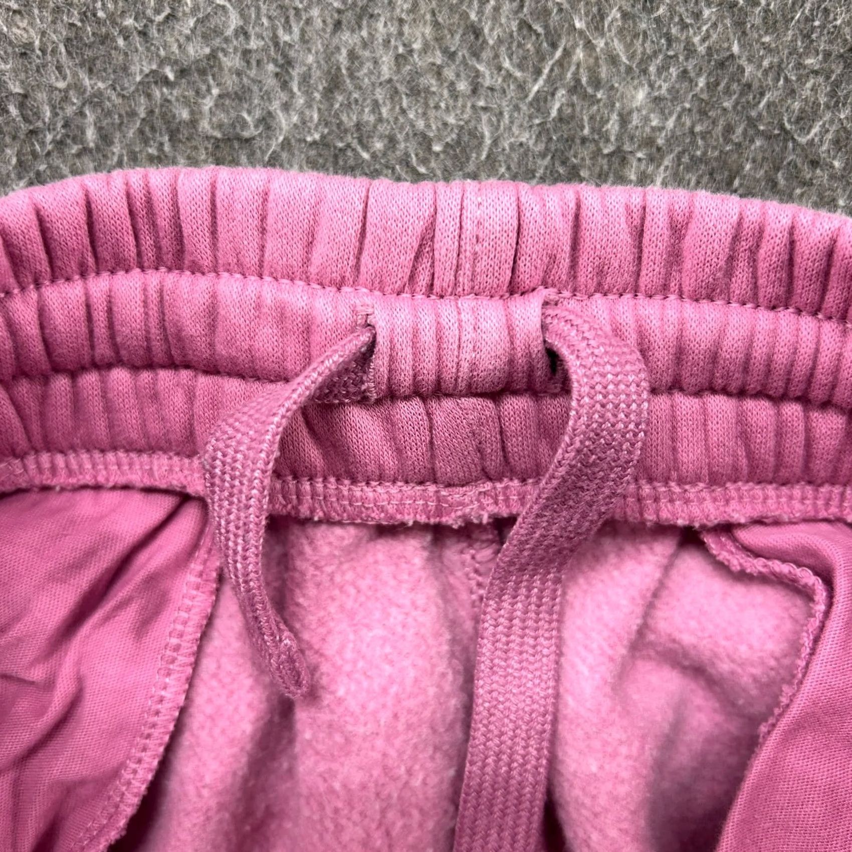 Nike Nike Pants Womens M Pink Sweat Fleece Swoosh Cotton Drawstring Baggy Wide Leg Pants Womens M Pink Sweatpants Swoosh Cotton Blend Pockets Elastic Waist Size 32" / US 10 / IT 46 - 2 Thumbnail