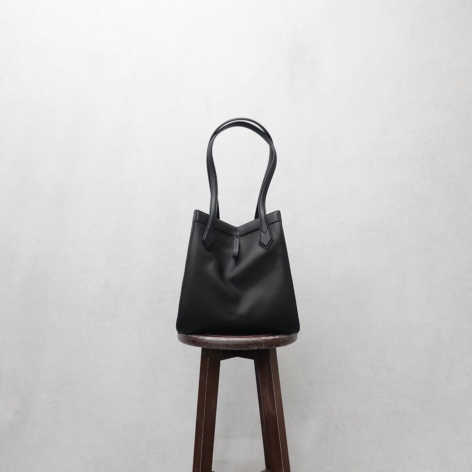 Fendi FENDI Origami Medium Bag 8BH414APZAF0KUR Size ONE SIZE - 3 Thumbnail