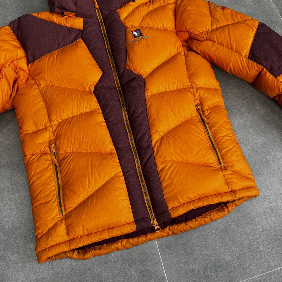 BLACKYAK Black Yak Extreme Peak Down Yellow Men Jacket Gorpcore Size US L / EU 52-54 / 3 - 6 Thumbnail