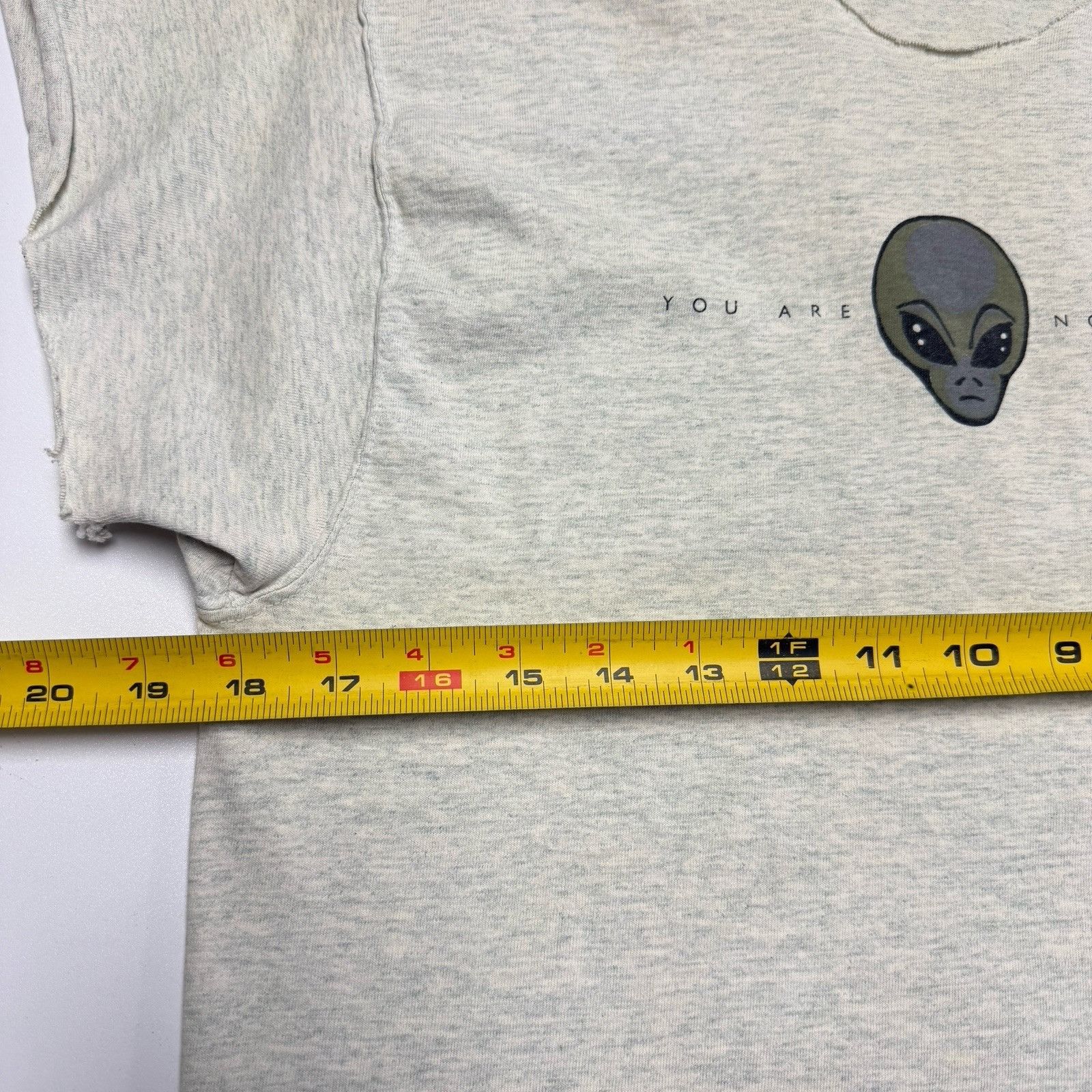 Vintage Vintage You Are Not Alone Aliens T Shirt Mens Gray Cropped Size US M / EU 48-50 / 2 - 13 Thumbnail