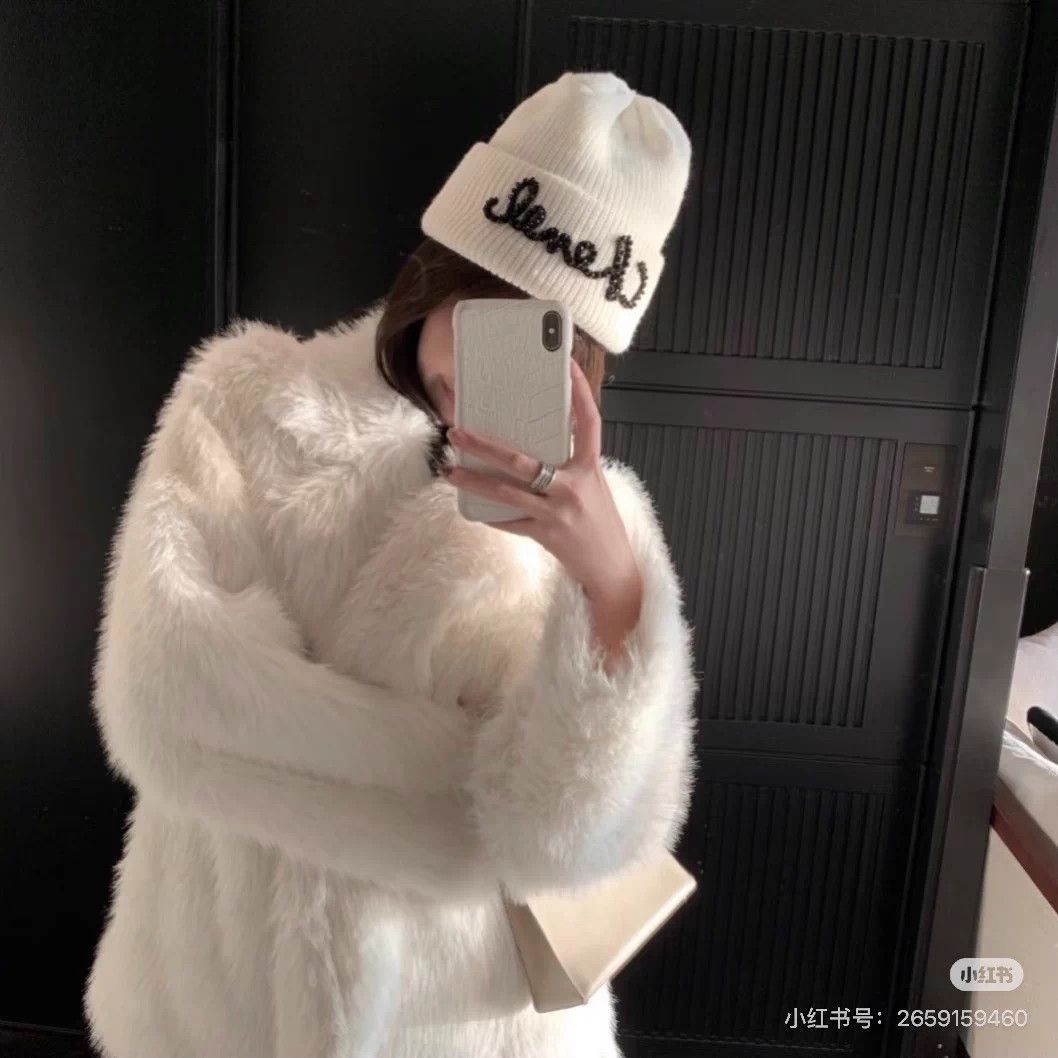 Chanel Chanel 21A White Black Pearl Emb Logo Beanie Size ONE SIZE - 9 Thumbnail