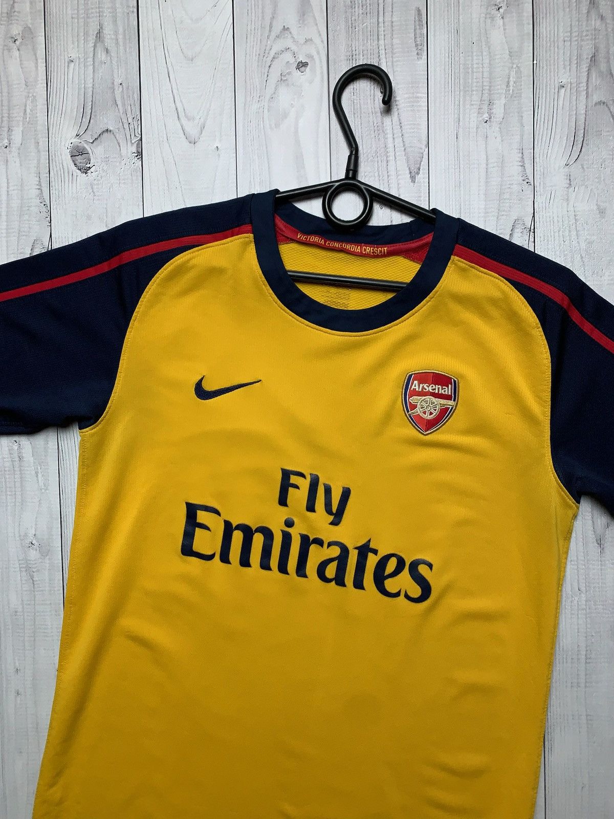 Vintage Vintage Nike Arsenal soccer jersey yellow size XS logo Size US XS / EU 42 / 0 - 2 Thumbnail