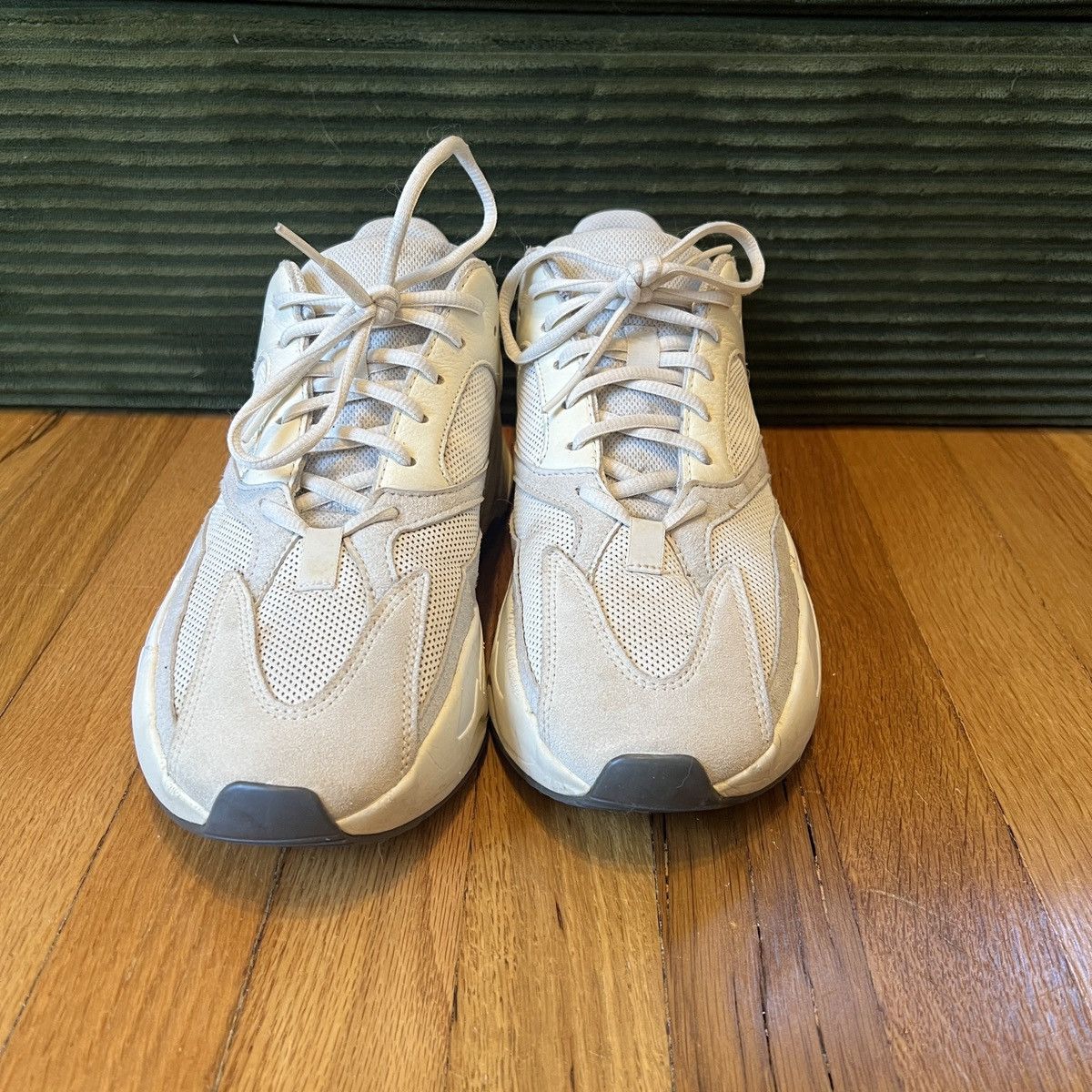 Yeezy Adidas Yeezy 700 - Analog Size US 11 / EU 44 - 2 Thumbnail
