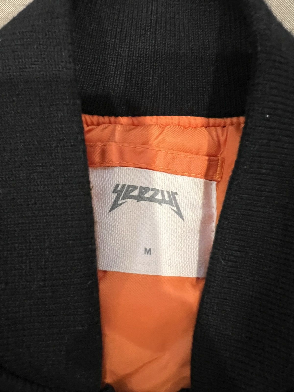 Yeezy ALPHA INDUSTRIES X KANYE WEST size M Size US M / EU 48-50 / 2 - 5 Thumbnail