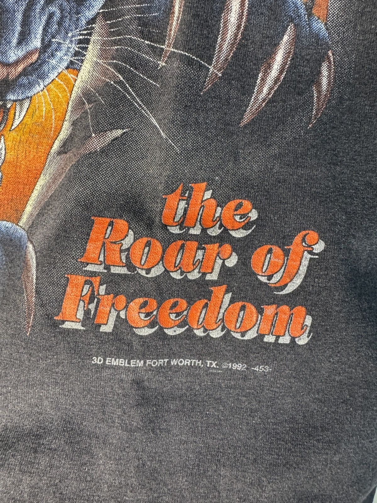 Harley Davidson Vintage Harley Davidson “roar of freedom” 3D emblem shirt Size US XL / EU 56 / 4 - 4 Thumbnail