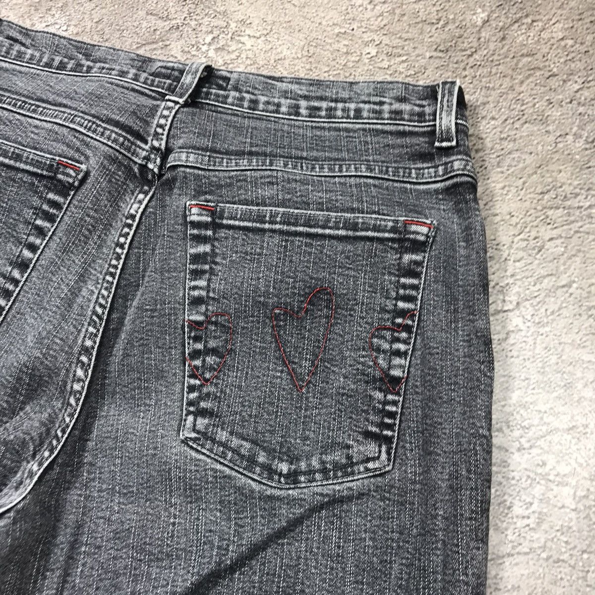 Vintage Vintage Y2K Baggy Flared Distressed Jeans Grunge 90s Logo 28 Size 28" / US 6 / IT 42 - 5 Thumbnail