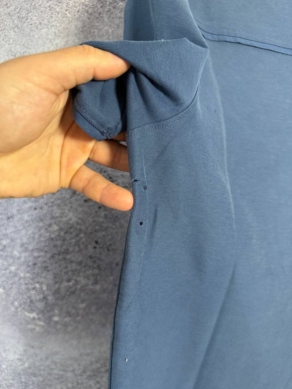 Oakley × Vintage Vintage Oakley Blue Center Logo Polos Streetwear Small Size US S / EU 44-46 / 1 - 15 Thumbnail