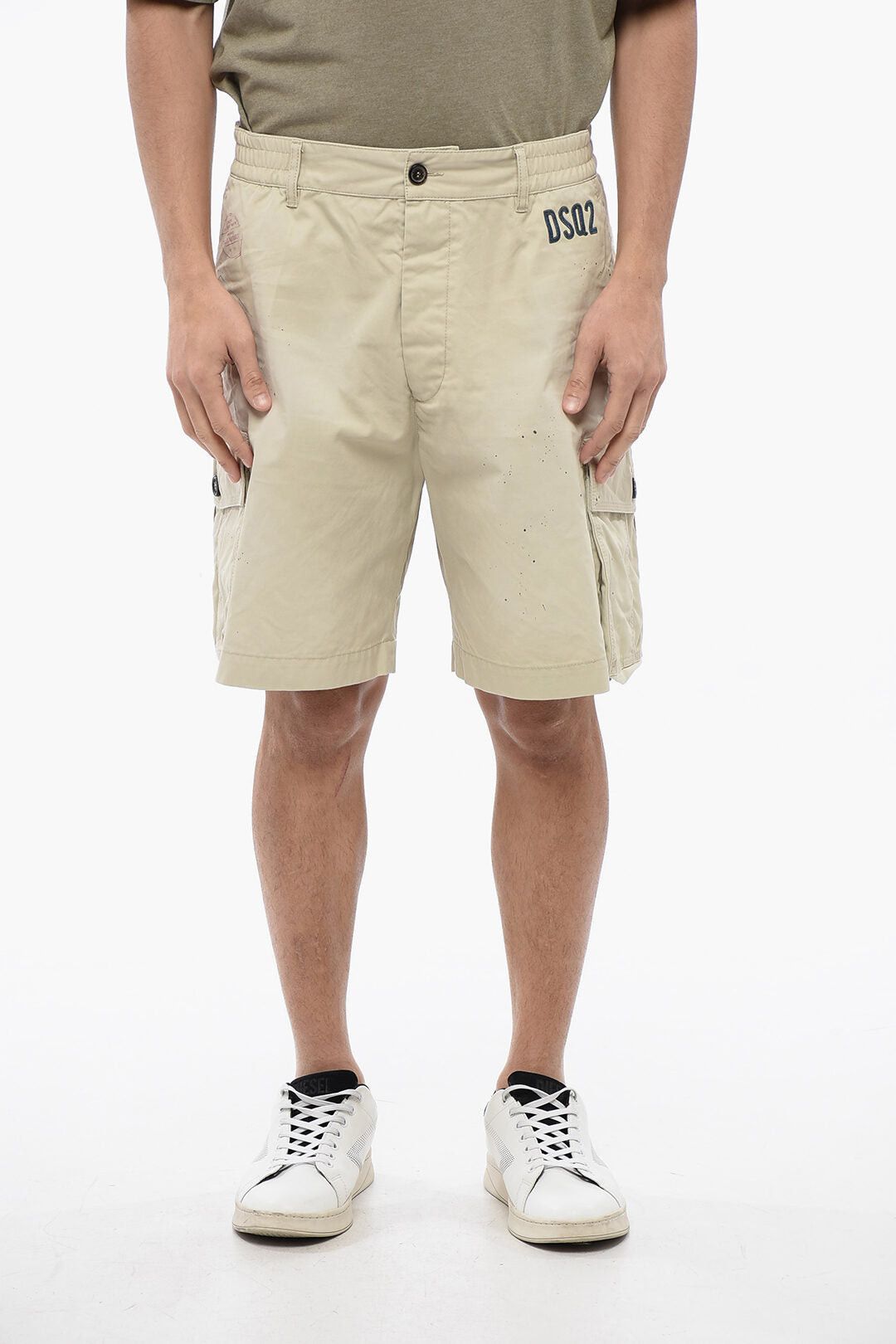 Dsquared2 Cargo Shorts STAMPS 64 T. with Paint Effect Size US 32 / EU 48 - 1 Thumbnail