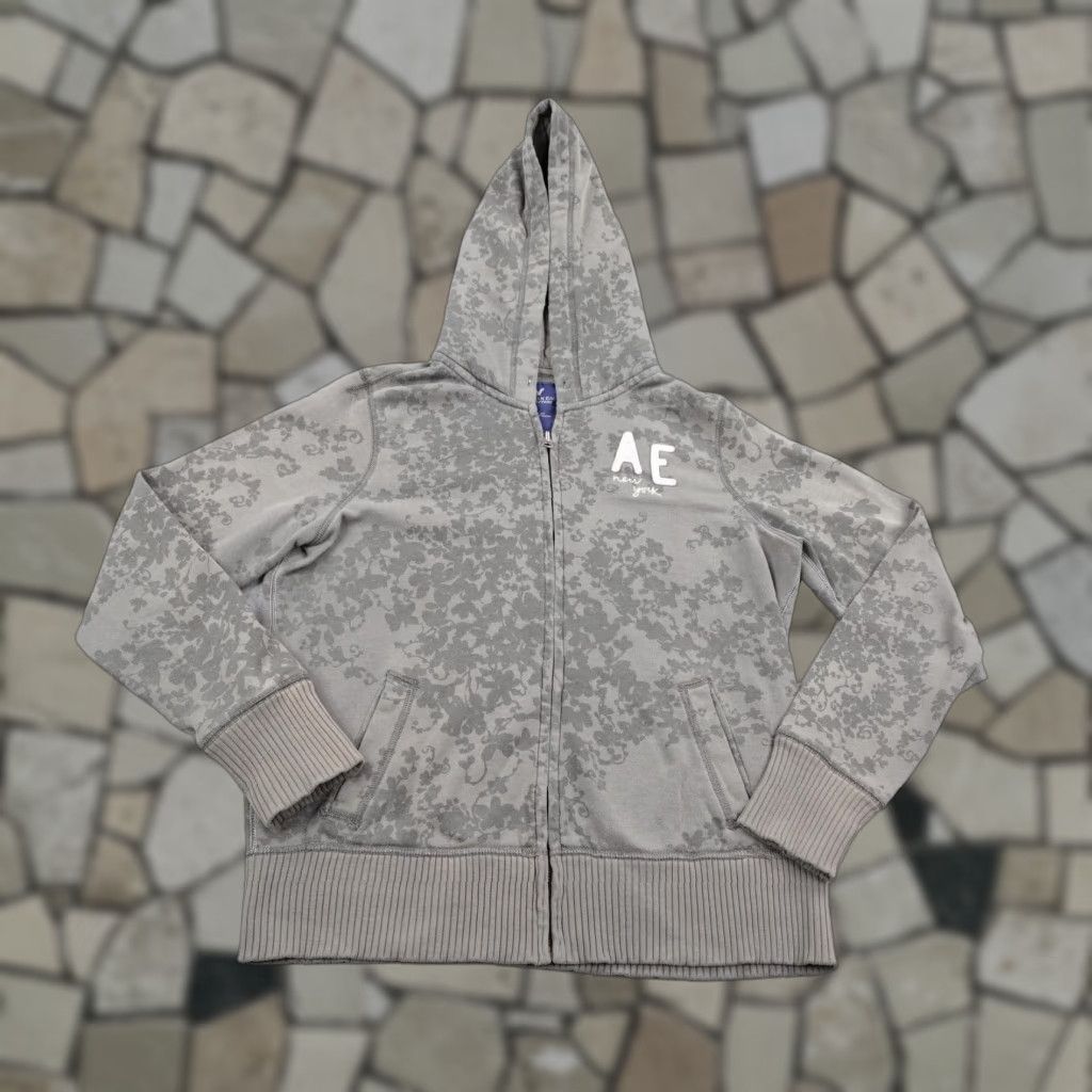 American Eagle Outfitters American Eagle Hoodie Womens Large Gray Floral Fleece Quilted Sweatshirt Zip Y2K Size L / US 10 / IT 46 - 1 Thumbnail