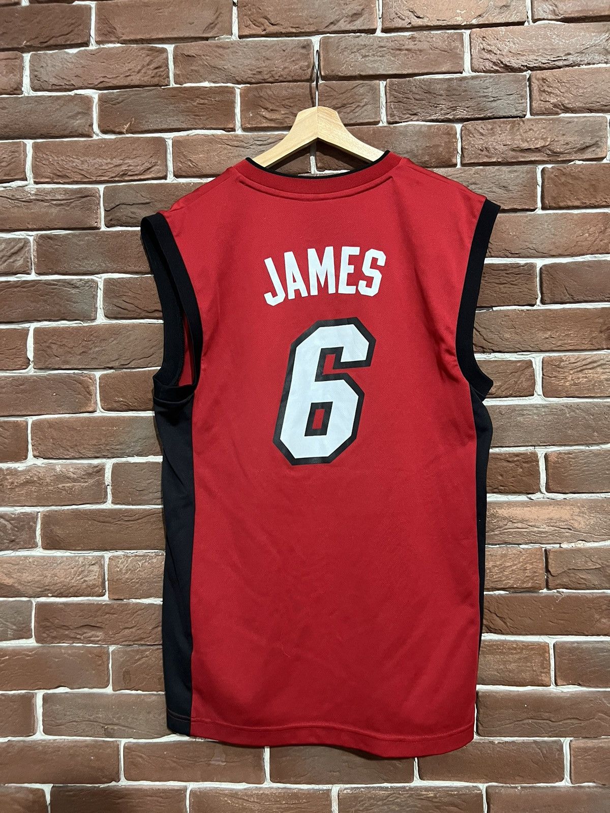 Adidas Vintage Miami Heat Adidas Lebron James NBA Basketball Jersey Size US S / EU 44-46 / 1 - 2 Thumbnail