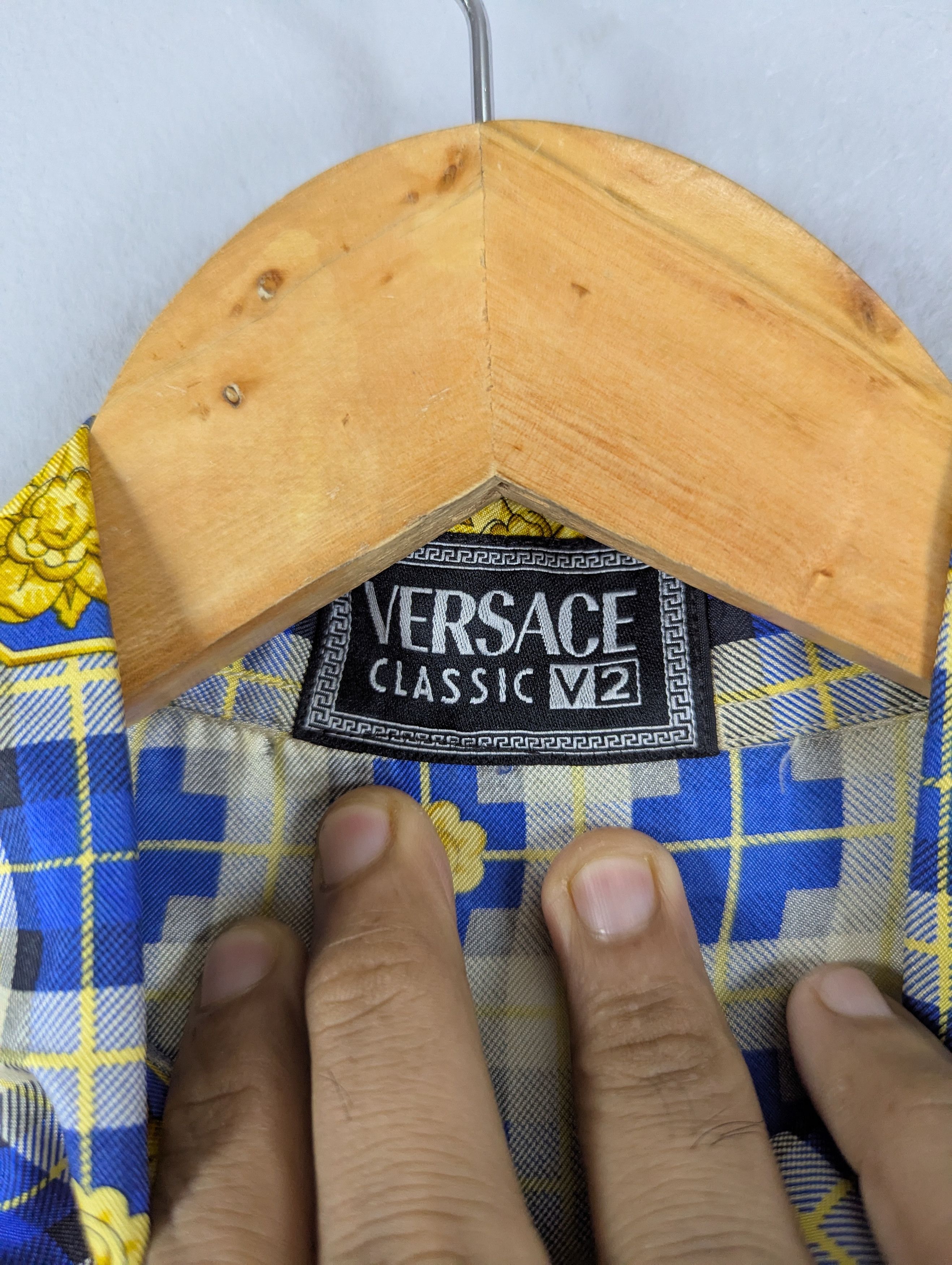 Versace Versace Classic V2 Silk Shirt Size US L / EU 52-54 / 3 - 11 Thumbnail
