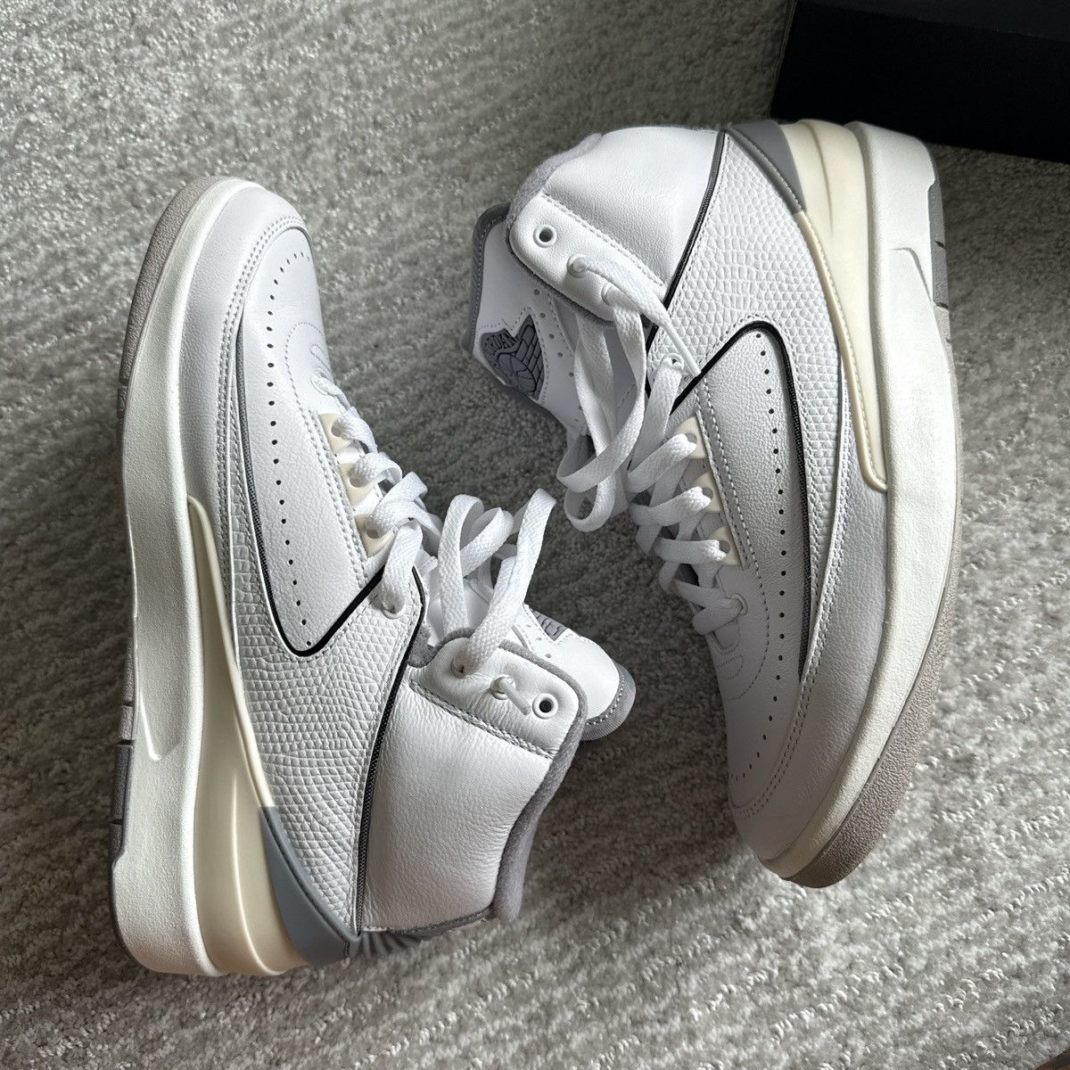 Jordan Brand air jordan 2 retro Size US 7 / EU 40 - 4 Thumbnail