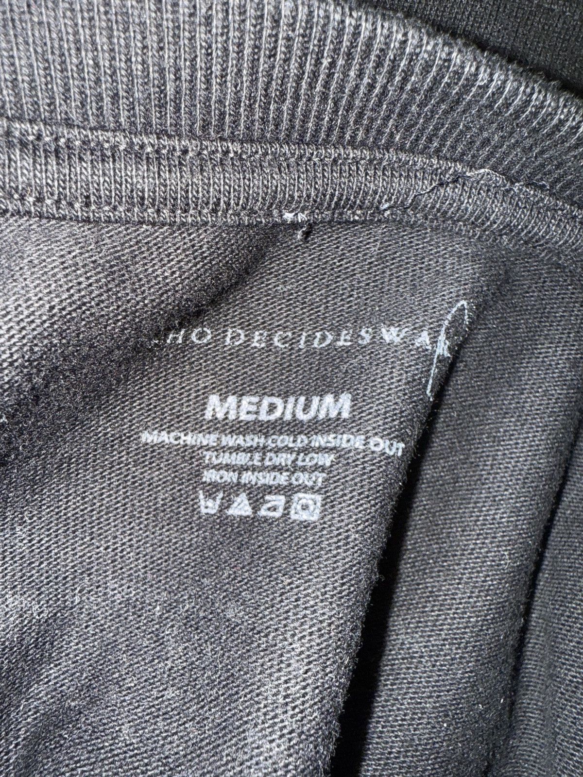 Who Decides War Who decides war est gee black t shirt medium Size US M / EU 48-50 / 2 - 3 Thumbnail