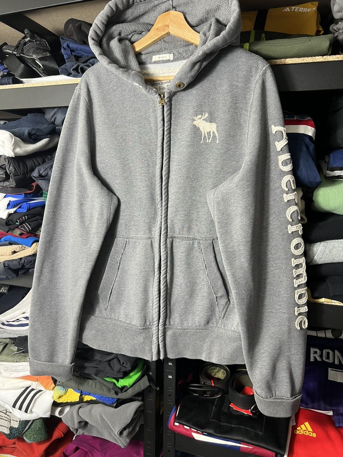 Abercrombie & Fitch Vintage Abercrombie & Fitch Moose Zip Hoodie Grey Size XL Size US XL / EU 56 / 4 - 3 Thumbnail