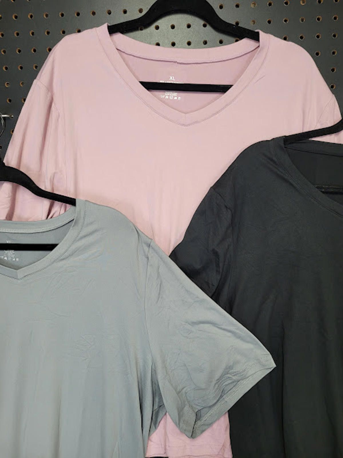 Other Showitty Multi Color V-Neck T-Shirts Bundle of 3 Size XL / US 12-14 / IT 48-50 - 4 Thumbnail