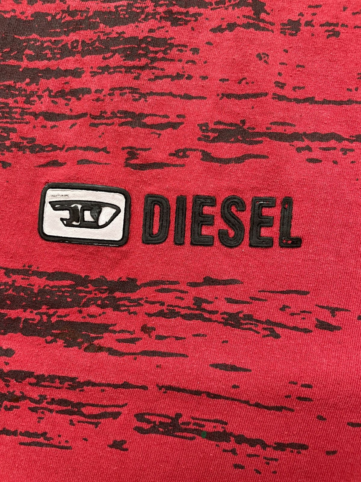 Diesel × Vintage Vintage Diesel Avantgarde Y2K Overprint Middle Logo Tee XL Size US XL / EU 56 / 4 - 3 Thumbnail