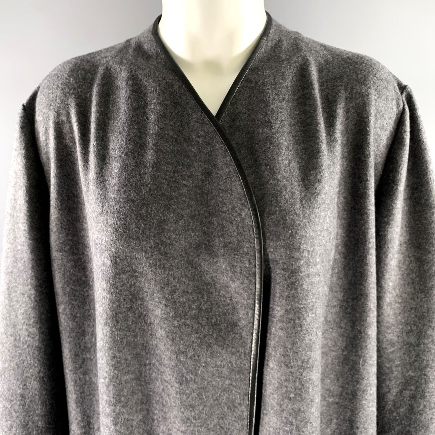 The Row VINTAGE THE ROW Coat Grey Black Wool Lambskin Size 12 Women Dress Coat Wool Lambskin Black Grey 12 Womens Size XL / US 12-14 / IT 48-50 - 2 Thumbnail