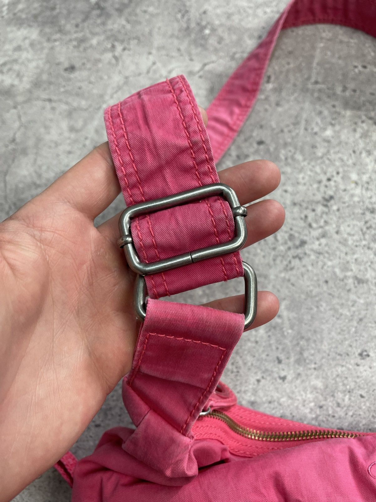 Diesel Vintage Dieslel Bag Y2K Sling bag Messenger Pink 00s Size ONE SIZE - 11 Thumbnail