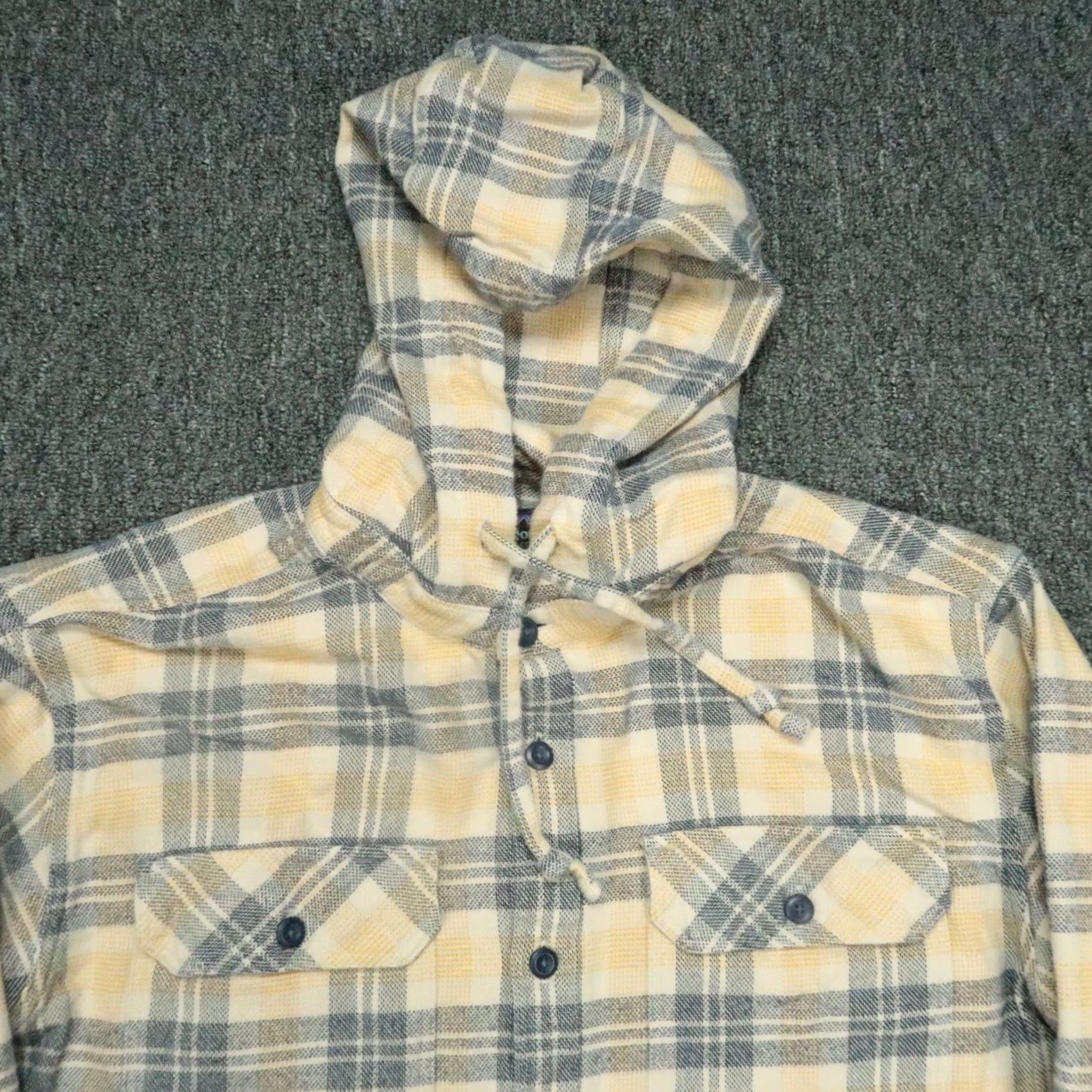 Patagonia Patagonia Hoodie Mens L Beige Plaid Flannel Hooded Pocket Long Sleeve Pullover Button Camisole? Size US L / EU 52-54 / 3 - 2 Thumbnail