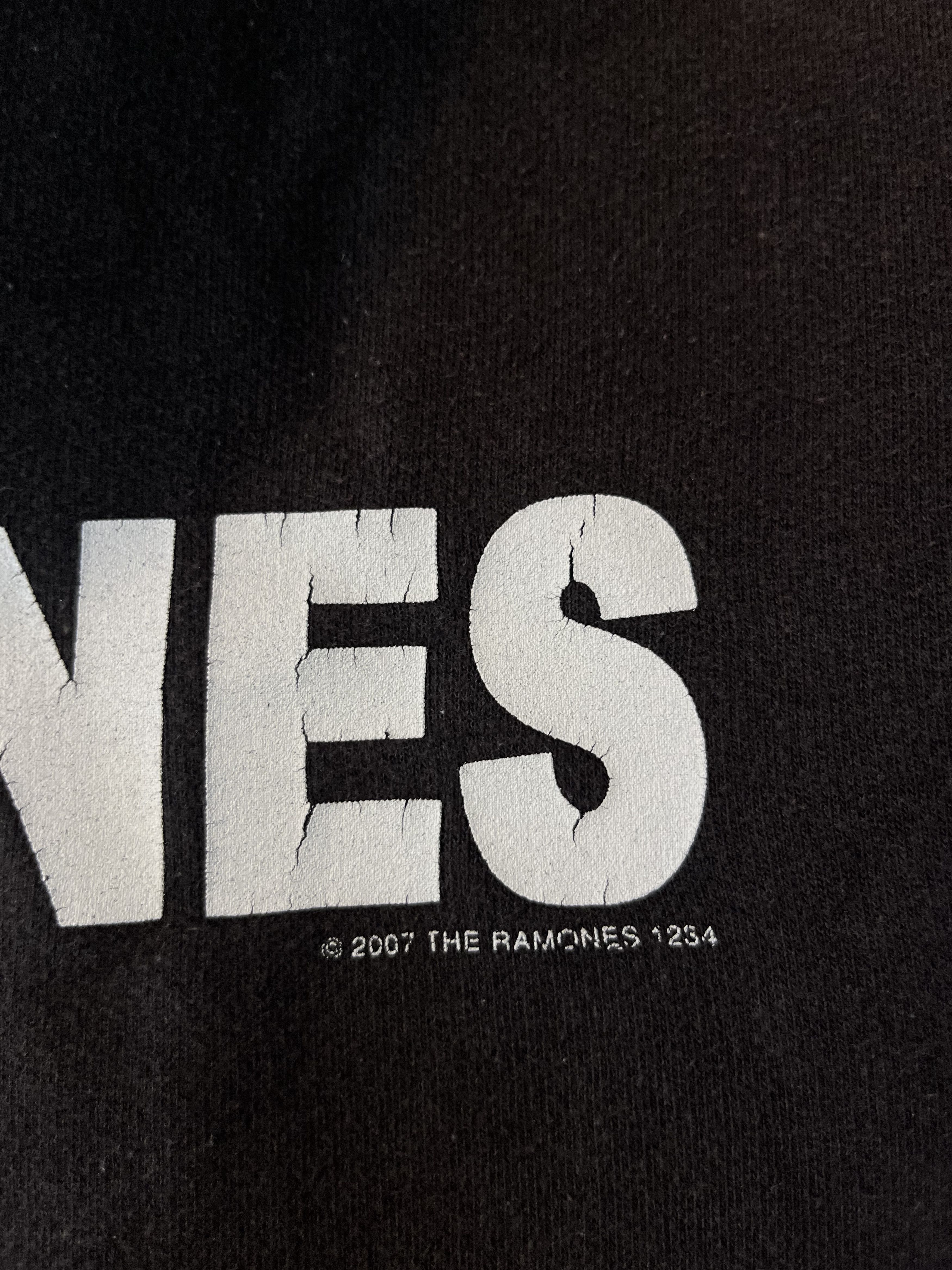 Band Tees Vintage Ramones Distressed Sun Faded Hoodie Size US M / EU 48-50 / 2 - 7 Thumbnail
