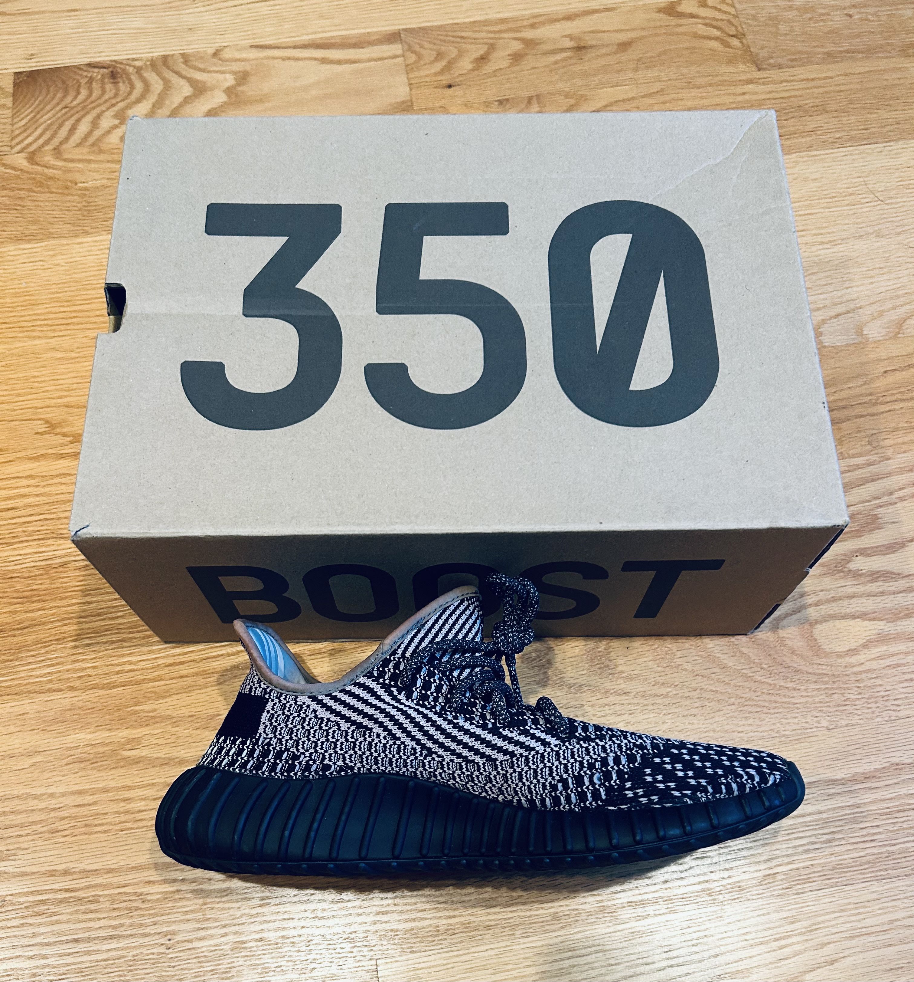 Yeezy Yeezy 350 Yecheil Size US 9 / EU 42 - 5 Thumbnail