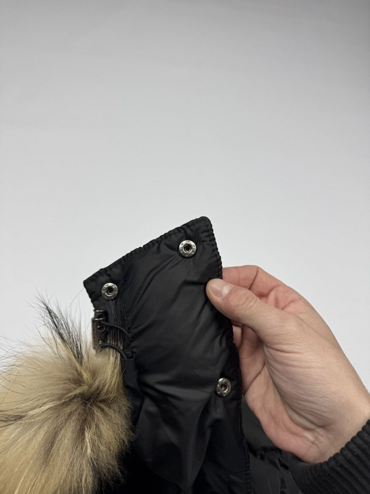 Moncler Moncler Fur Hood Size ONE SIZE - 7 Thumbnail