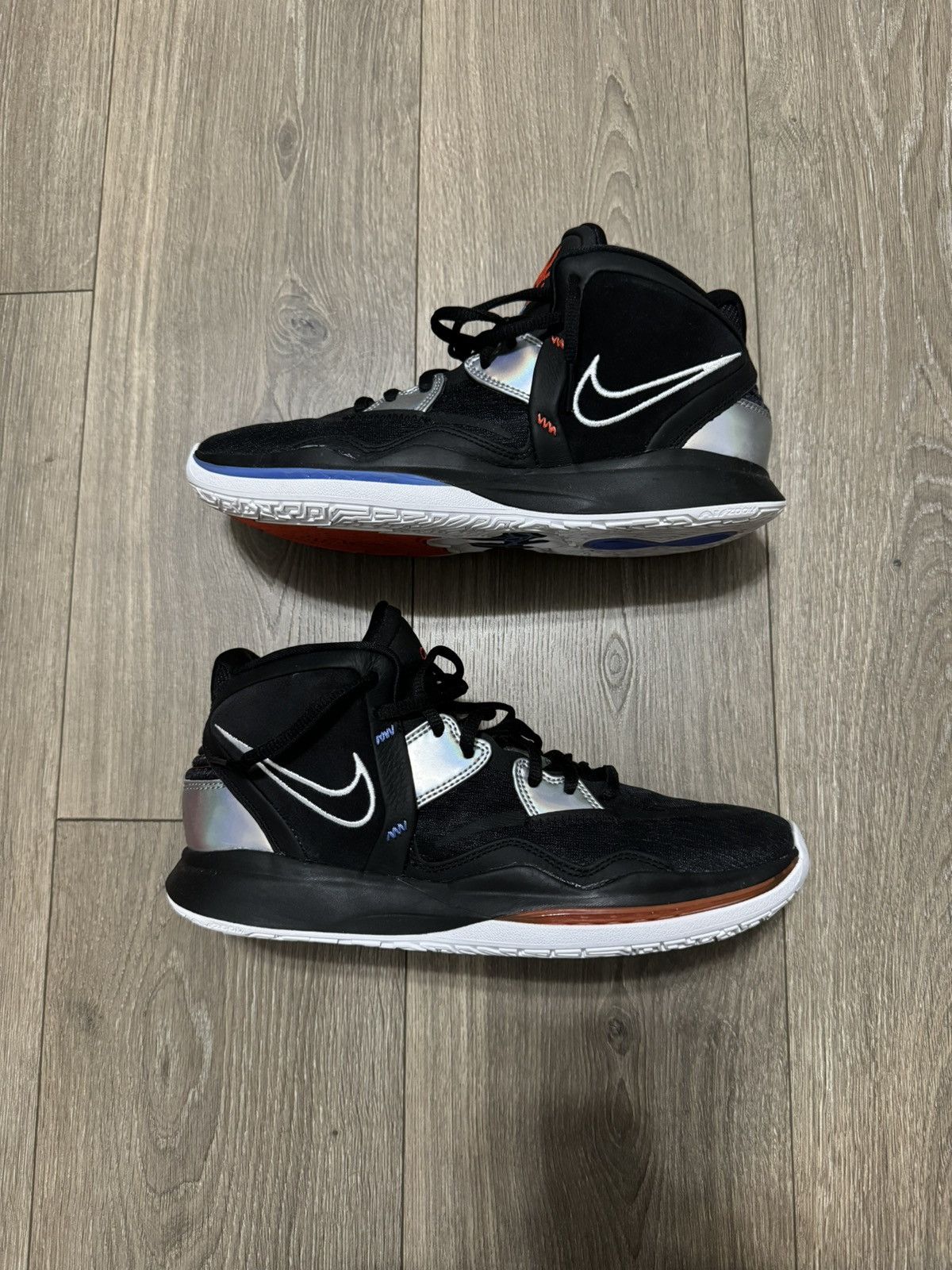 Nike × Vintage Nike Kyrie Infinity Fire and Ice Size US 9.5 / EU 42-43 - 1 Thumbnail