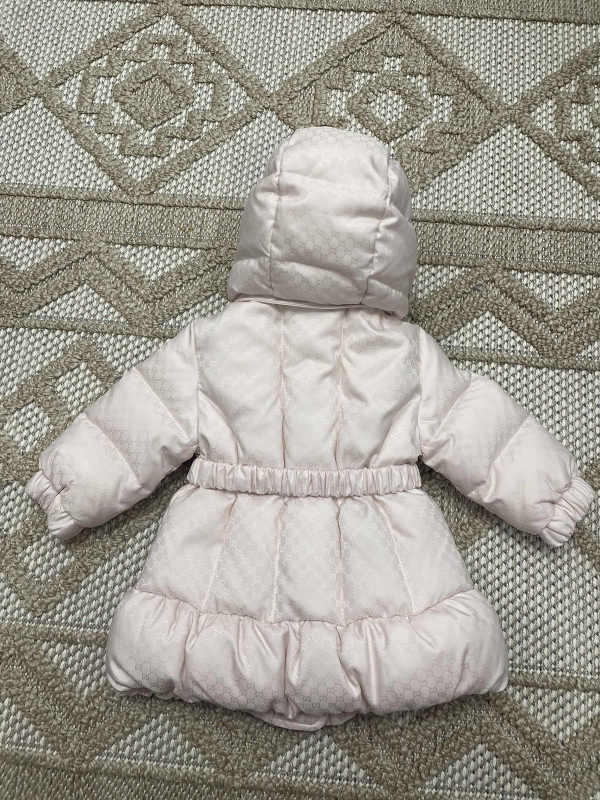 Gucci GUCCI Baby Monogram Puffer Jacket in Pink - Size 3-6mths Size XXS / US 00 / IT 34 - 7 Thumbnail