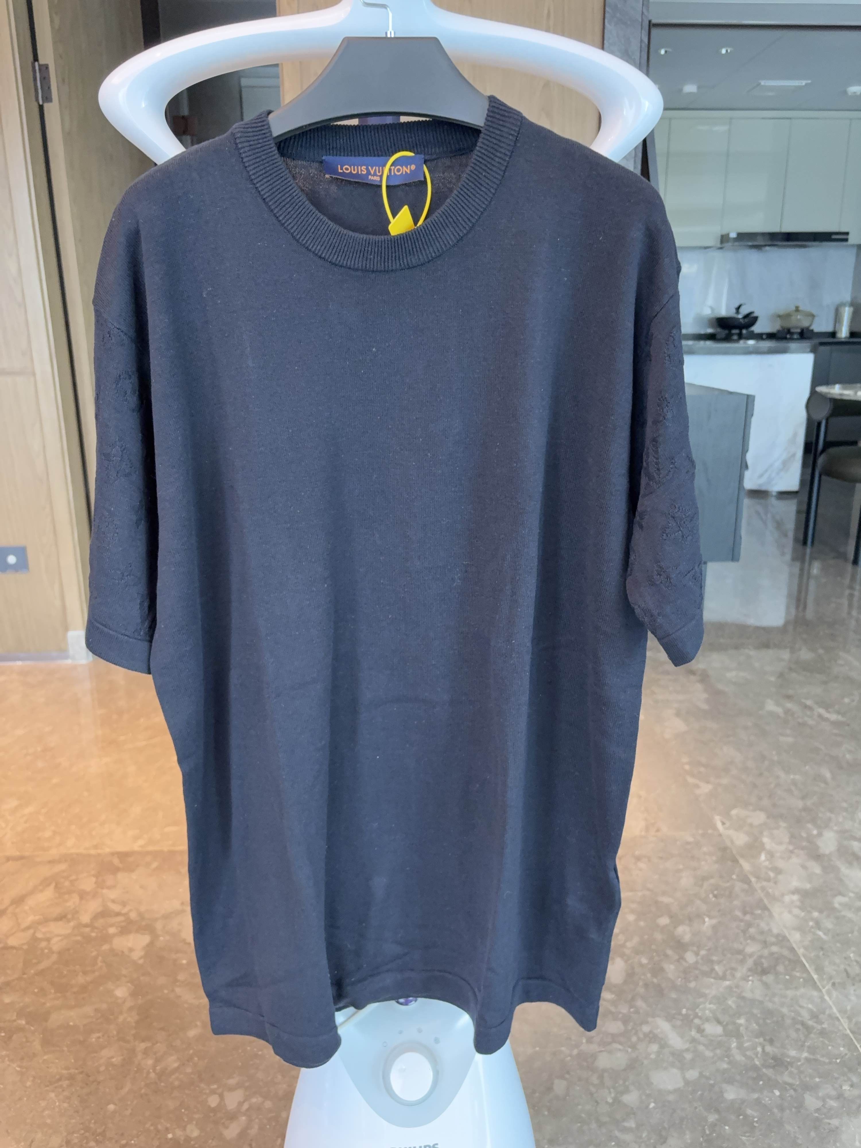 Louis Vuitton Louis Vuitton Monogram Knit T-Shirt Size L Size US L / EU 52-54 / 3 - 1 Thumbnail