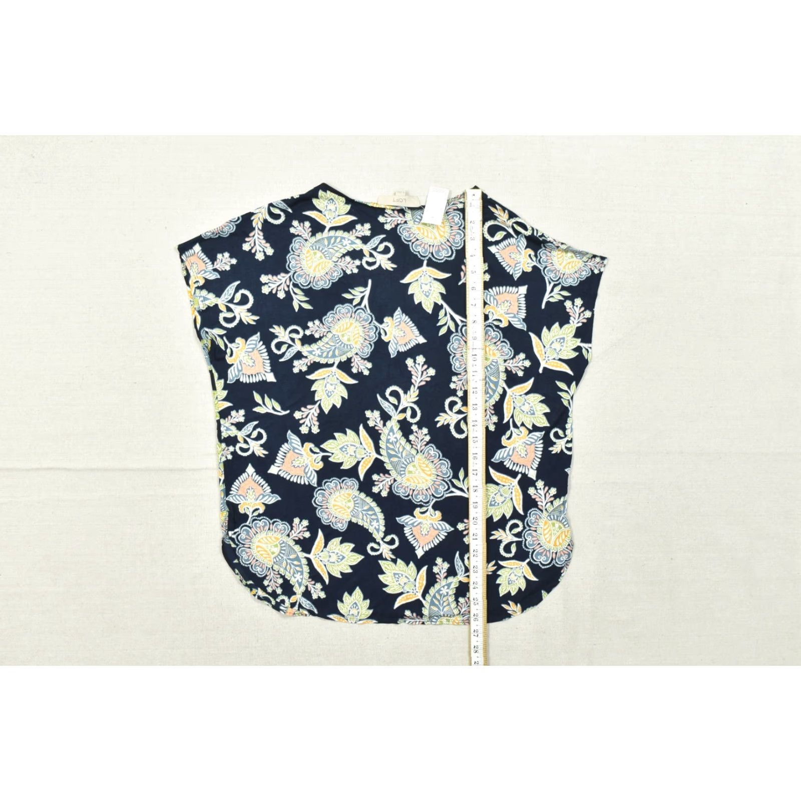 Loft LOFT Navy Paisley Floral Knit Rayon Blend V-Neck Short Sleeve Blouse, M, Women, Regular, Blue, Casual, Pullover, Basic Shirt Size 32" / US 10 / IT 46 - 4 Thumbnail