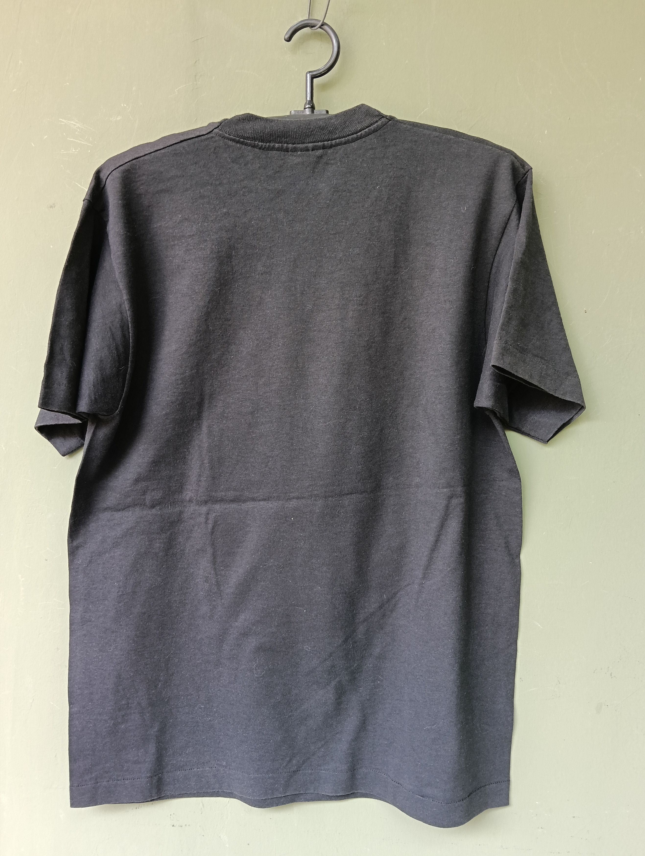 Vintage The yuppie Hippies vintage t shirt size L. Size US L / EU 52-54 / 3 - 6 Thumbnail