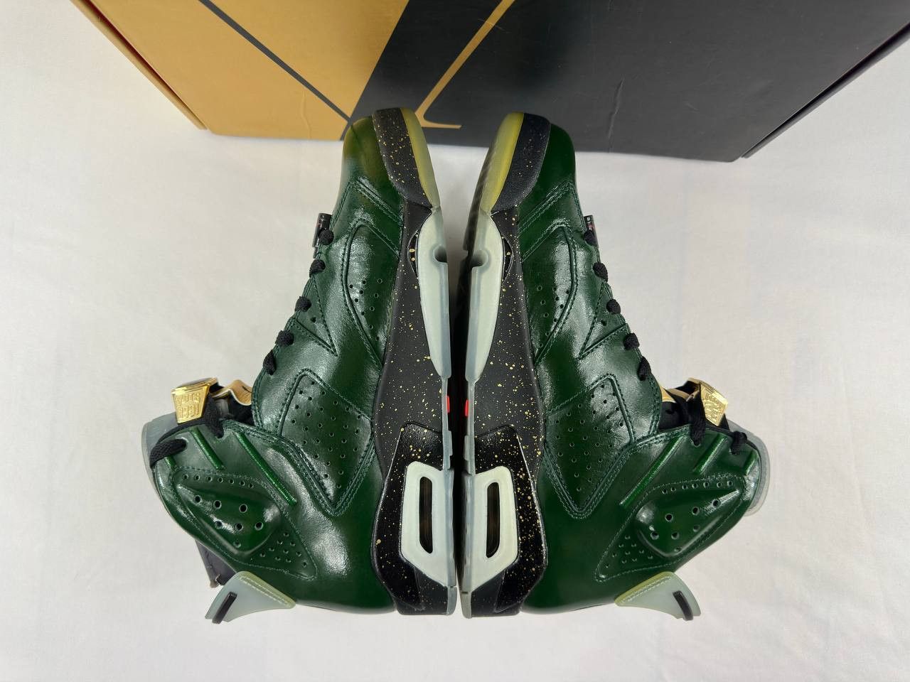 Nike Nike Air Jordan 6 Retro 'Champagne Bottle' 2014 384664-350 Size US 8 / EU 41 - 10 Thumbnail