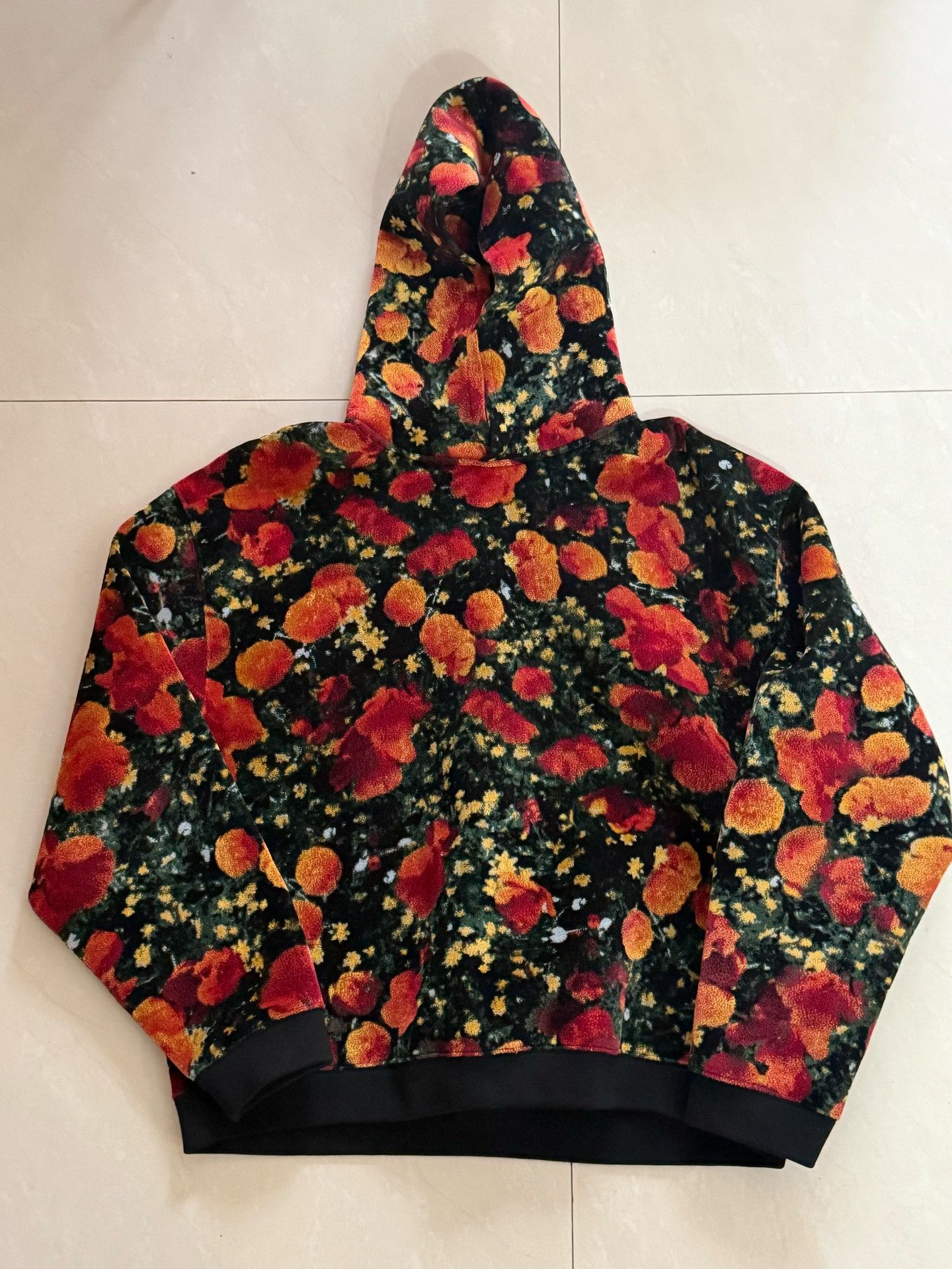Louis Vuitton Louis Vuitton Runway Velvet Hoodie Size US L / EU 52-54 / 3 - 1 Thumbnail