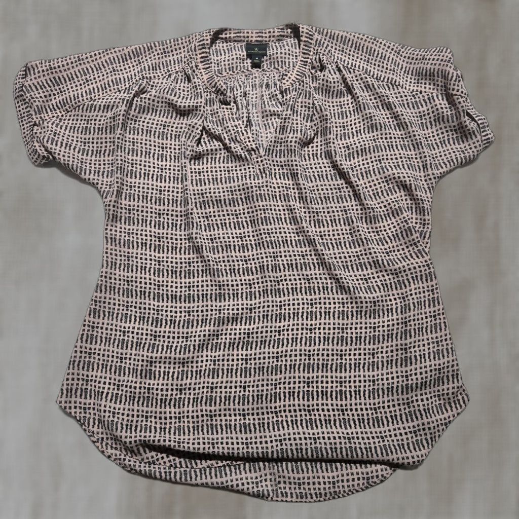 Worthington Worthington Shirt Adult Womens Light Pink V-Neck Short Sleeve Medium M Size L / US 10 / IT 46 - 1 Thumbnail
