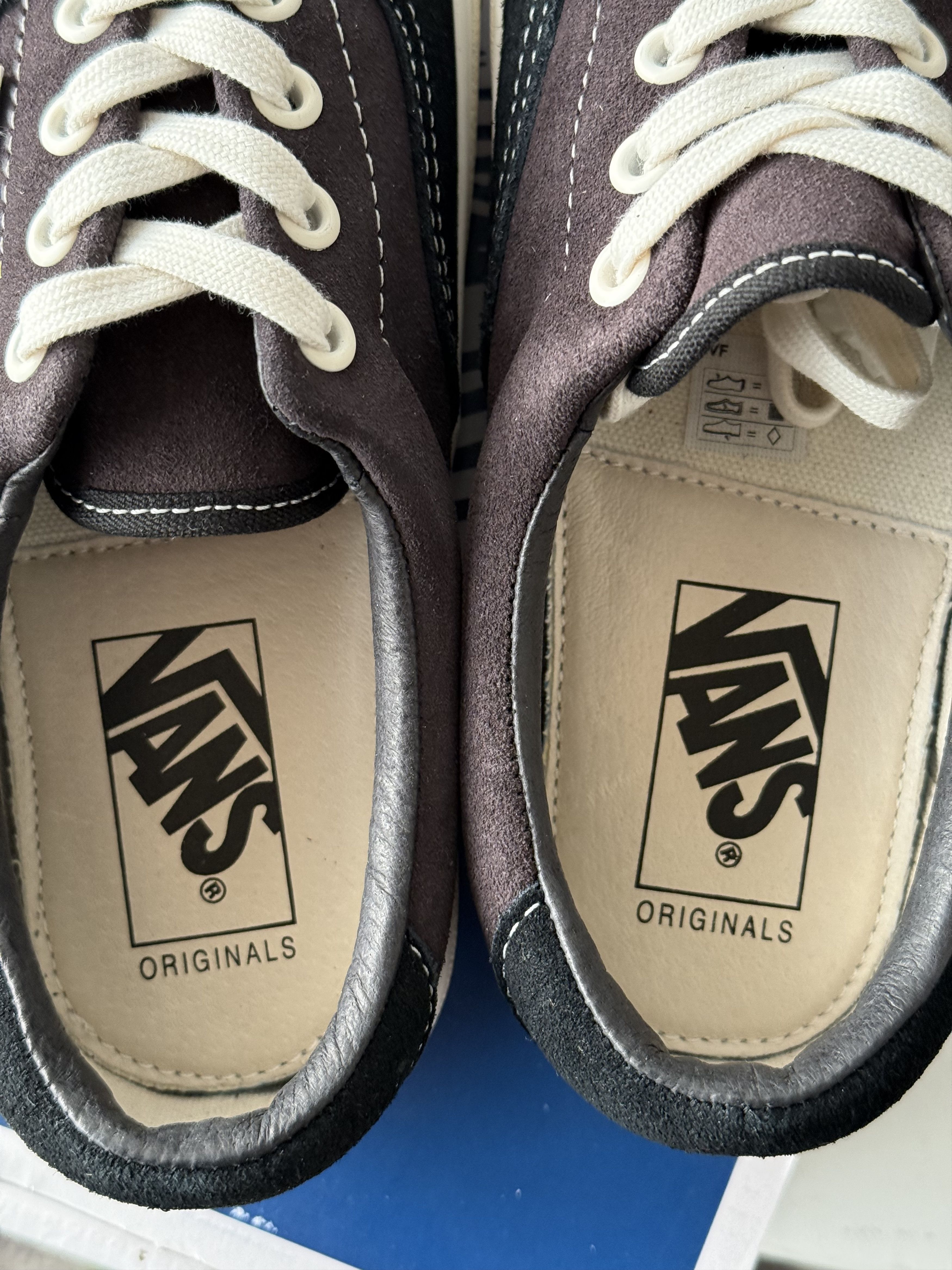 Vans WOMEN Vans OG Era 59 LX 'Shale' VN0A3ZCBUMU size 7 / men 5.5 Size US 7 / IT 37 - 2 Thumbnail