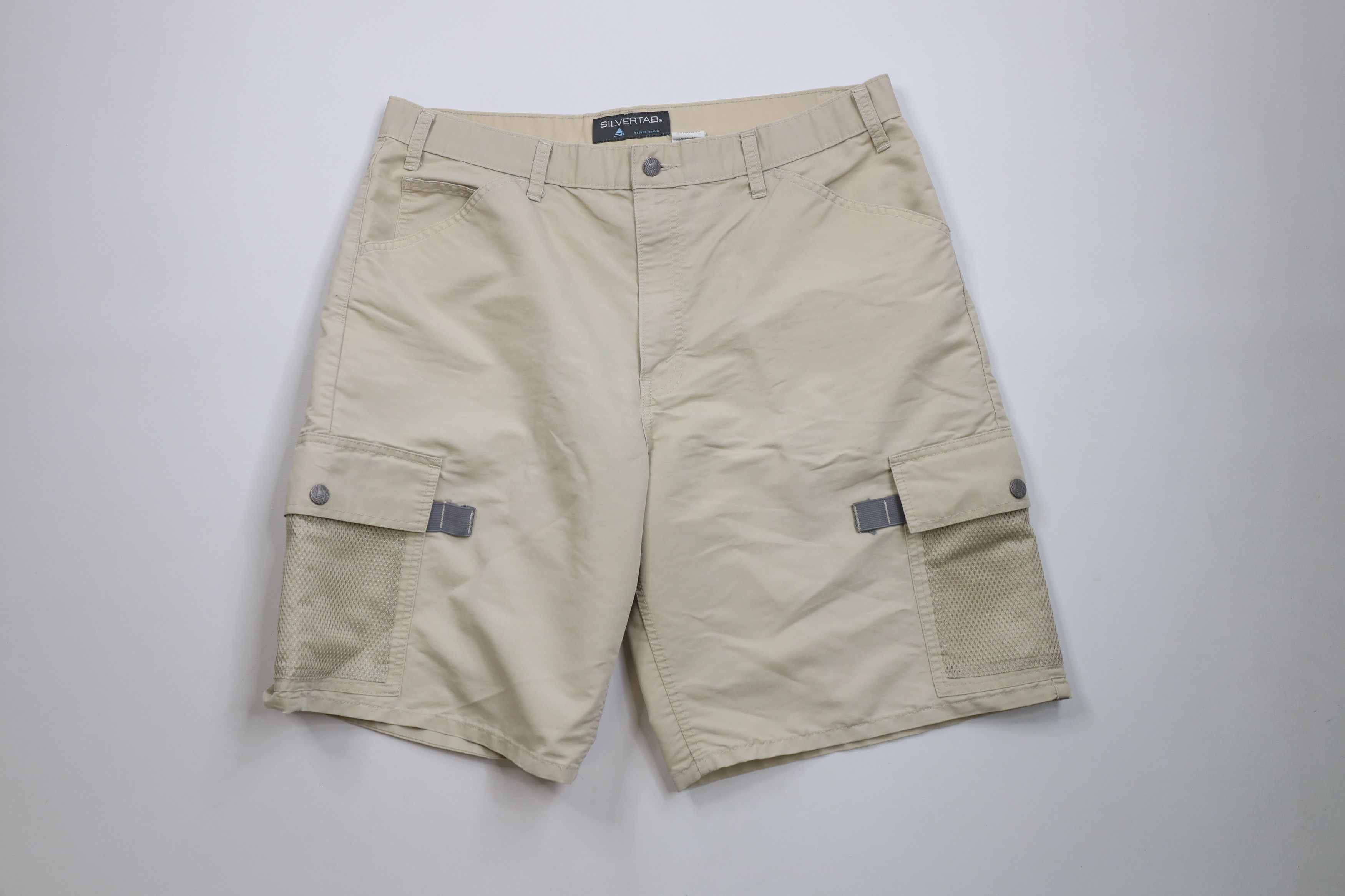 Levi's × Vintage Vintage 90s Levis SilverTab Loose Fit Cargo Shorts Beige Size US 36 / EU 52 - 1 Thumbnail