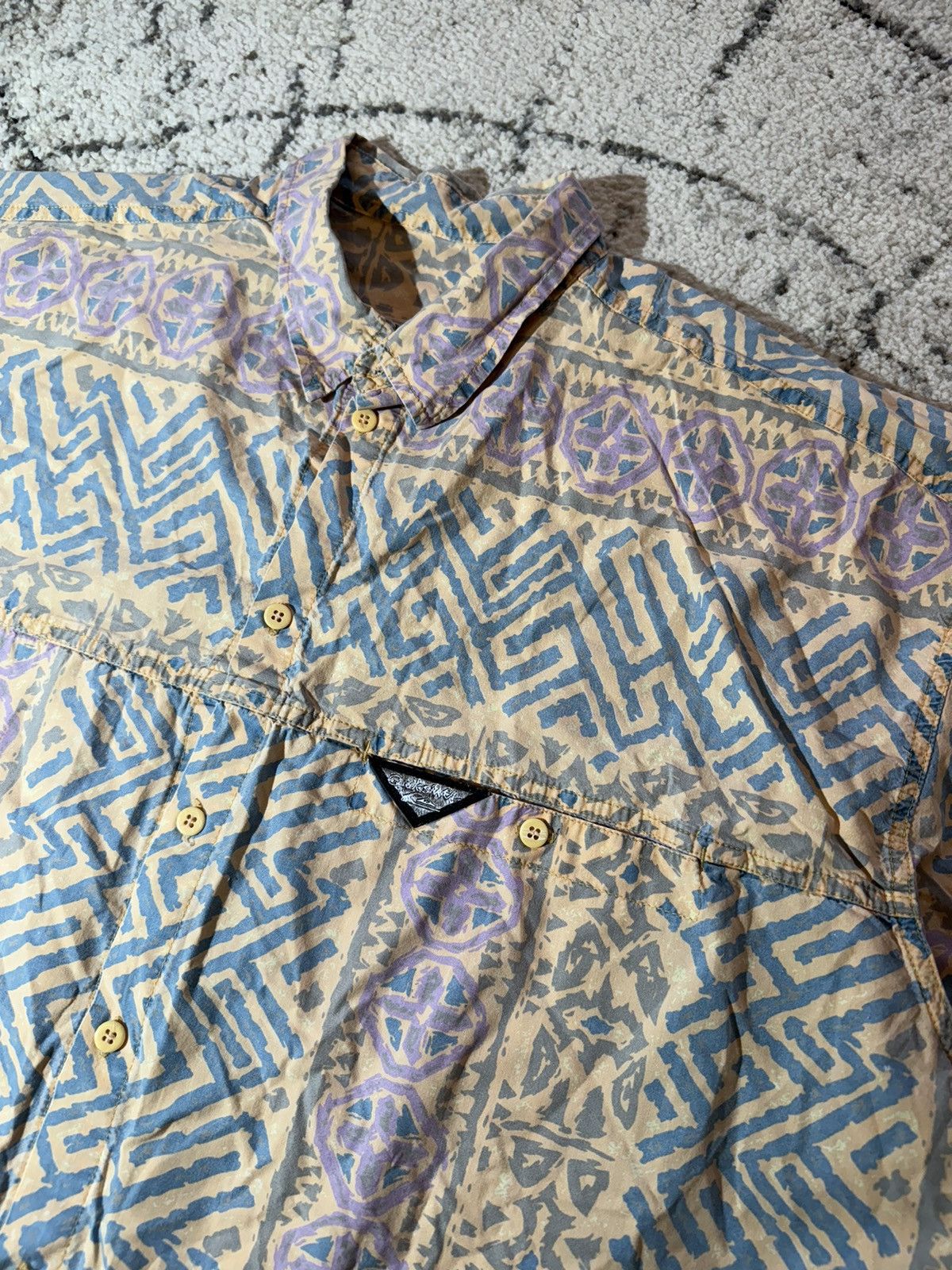 Quiksilver × Vintage 90’s Vintage Quiksilver AOP Aztec Surf USA Corduroy Shirt Size US XXL / EU 58 / 5 - 5 Thumbnail