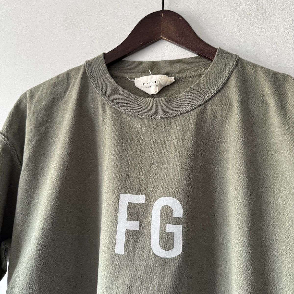 Fear of God 🔥 Fear of God 6th Sixth Collection Reflective Logo T-Shirt Size US M / EU 48-50 / 2 - 3 Thumbnail