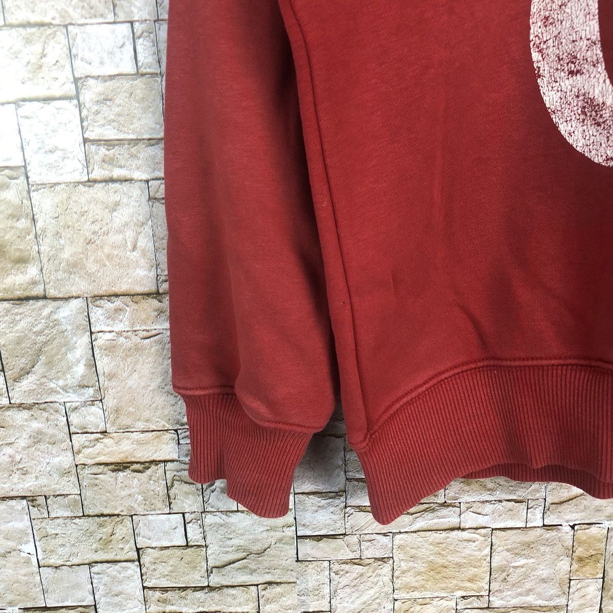 Band Tees GU Red Hot Chilli Peppers Red Sweatshirt #A10 Size US M / EU 48-50 / 2 - 7 Thumbnail
