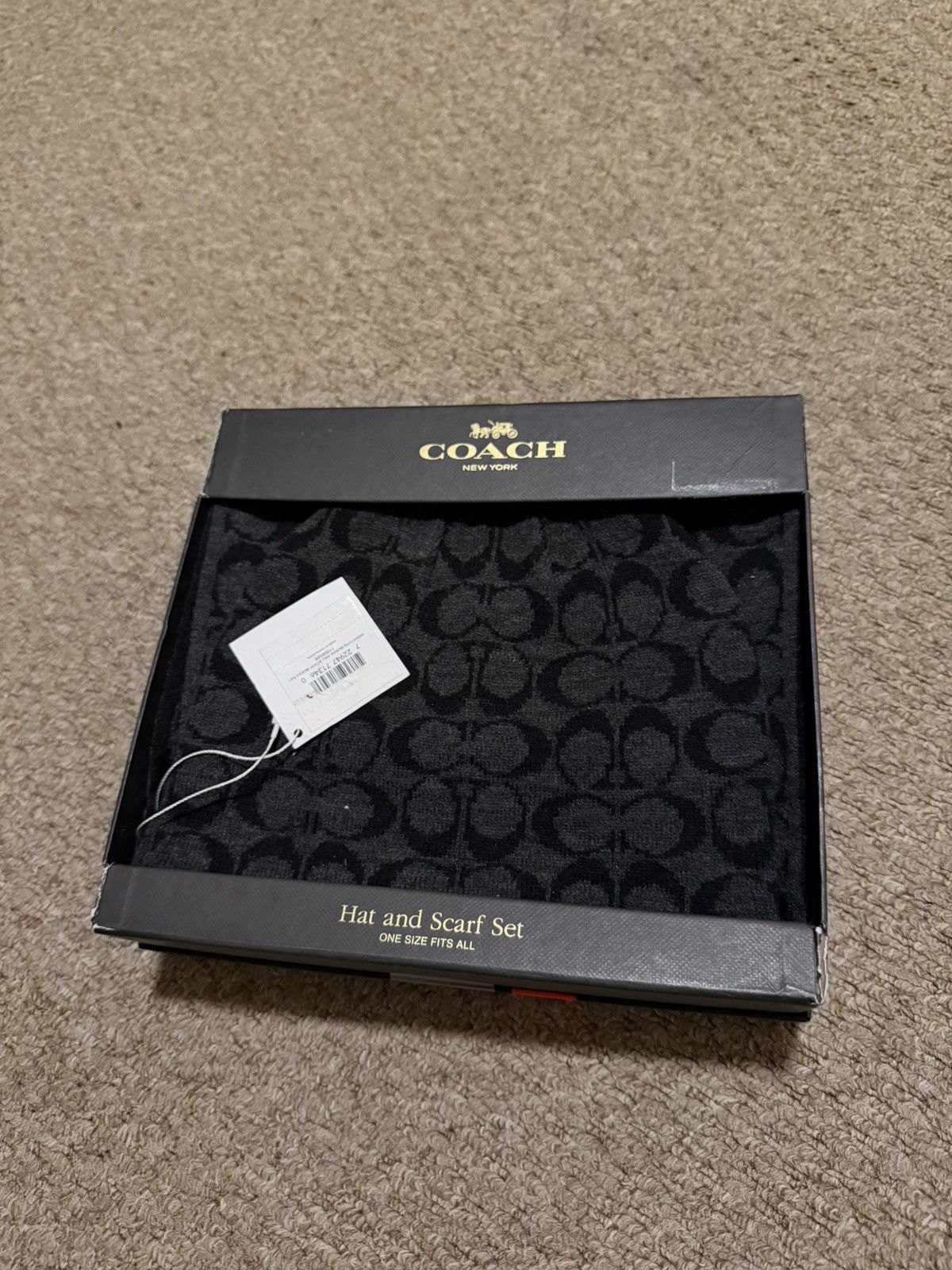 Coach COACH Hat and Scarf Set Size ONE SIZE - 3 Thumbnail