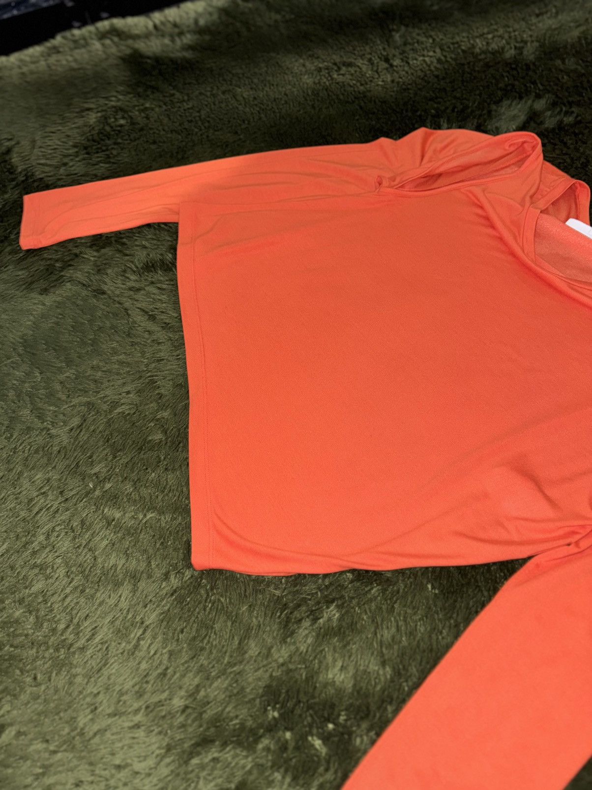 MM6 [XS] MM6 Maison Margiela Cut-Out Asymmetric Long Sleeve Size XS / US 0-2 / IT 36-38 - 5 Thumbnail